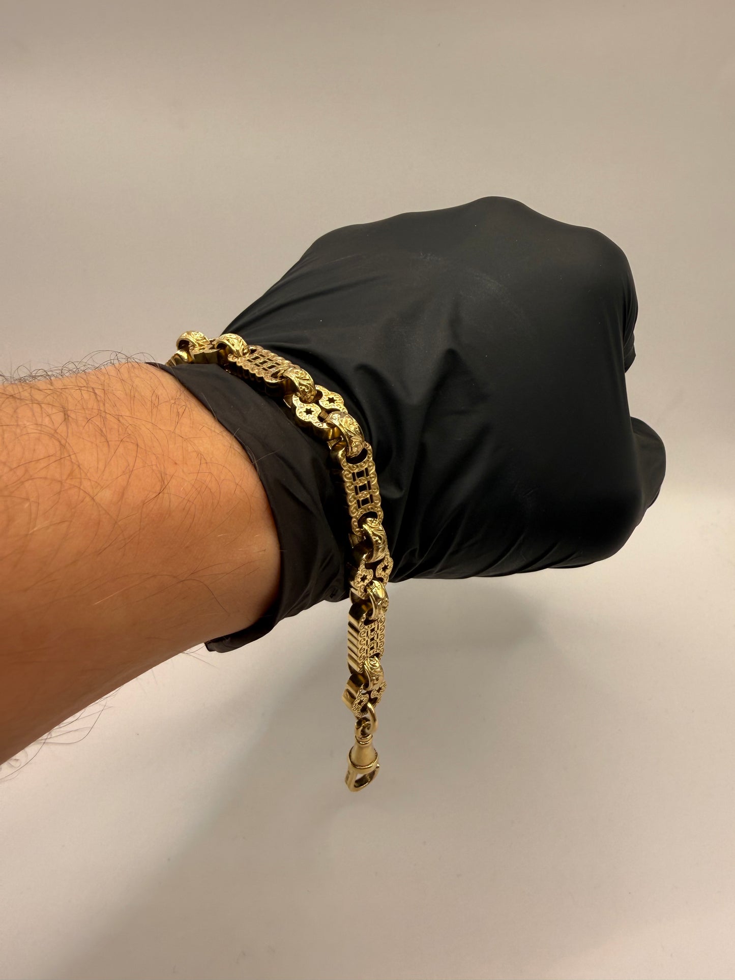 9ct Gold Stars & Bars Bracelet 8.75" 10mm 28.54g