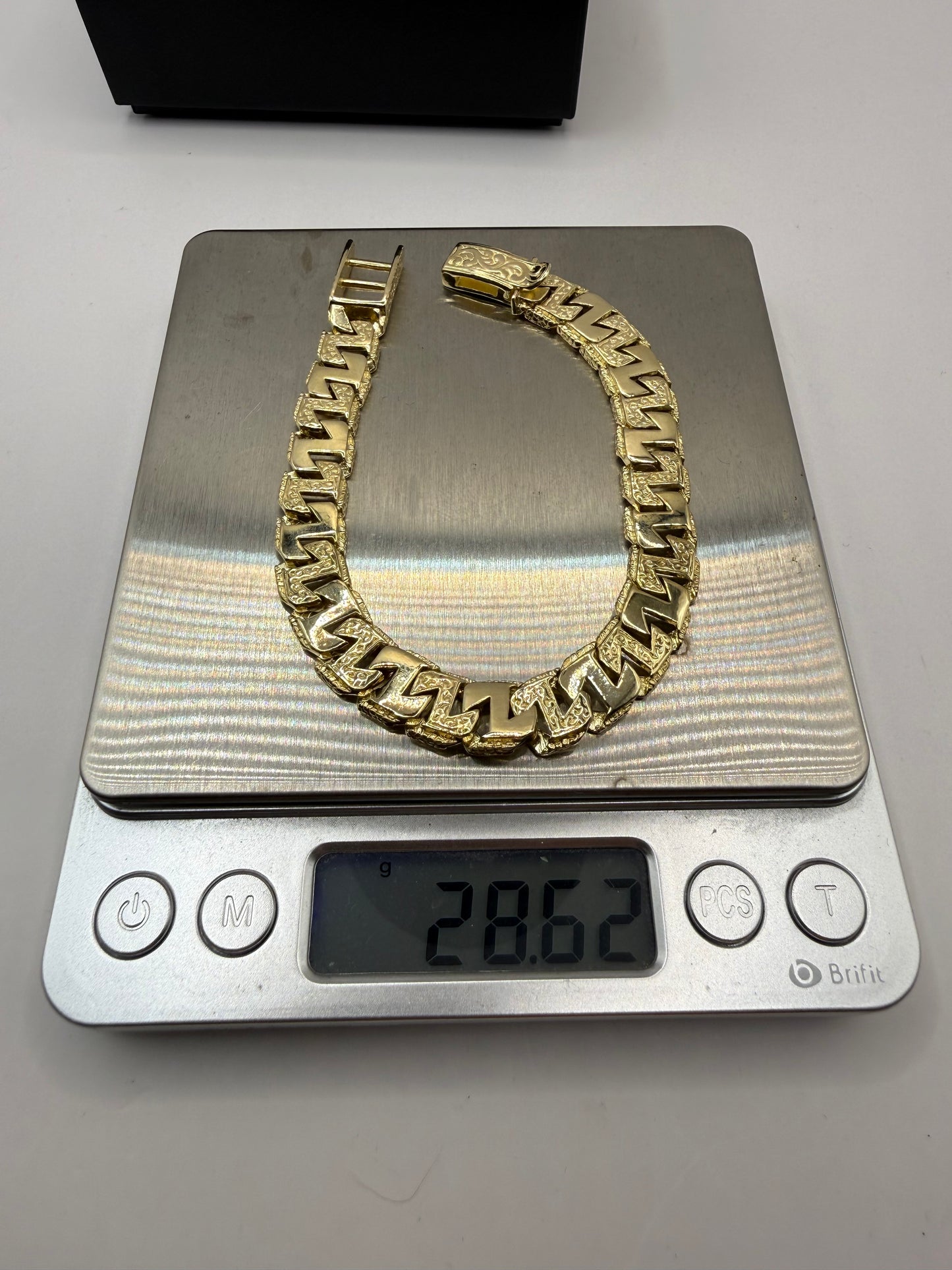 9ct Gold Mariner Link Bracelet 8.5" 10mm 28.61g