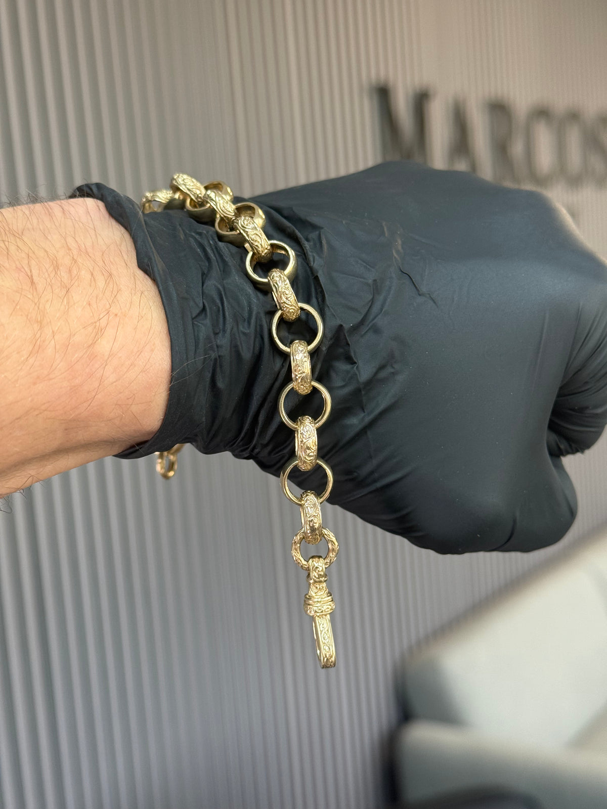 9ct Gold Belcher Bracelet 8.8" 12mm 30.9g