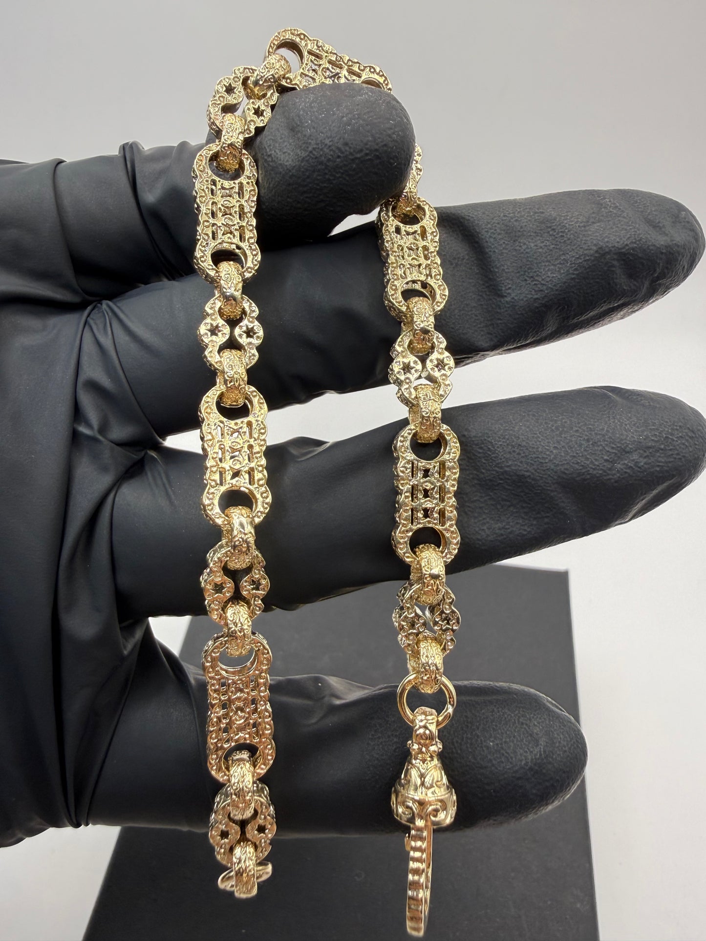 9ct Gold Stars & Bars Bracelet 8.5" 7.5mm 21.55g