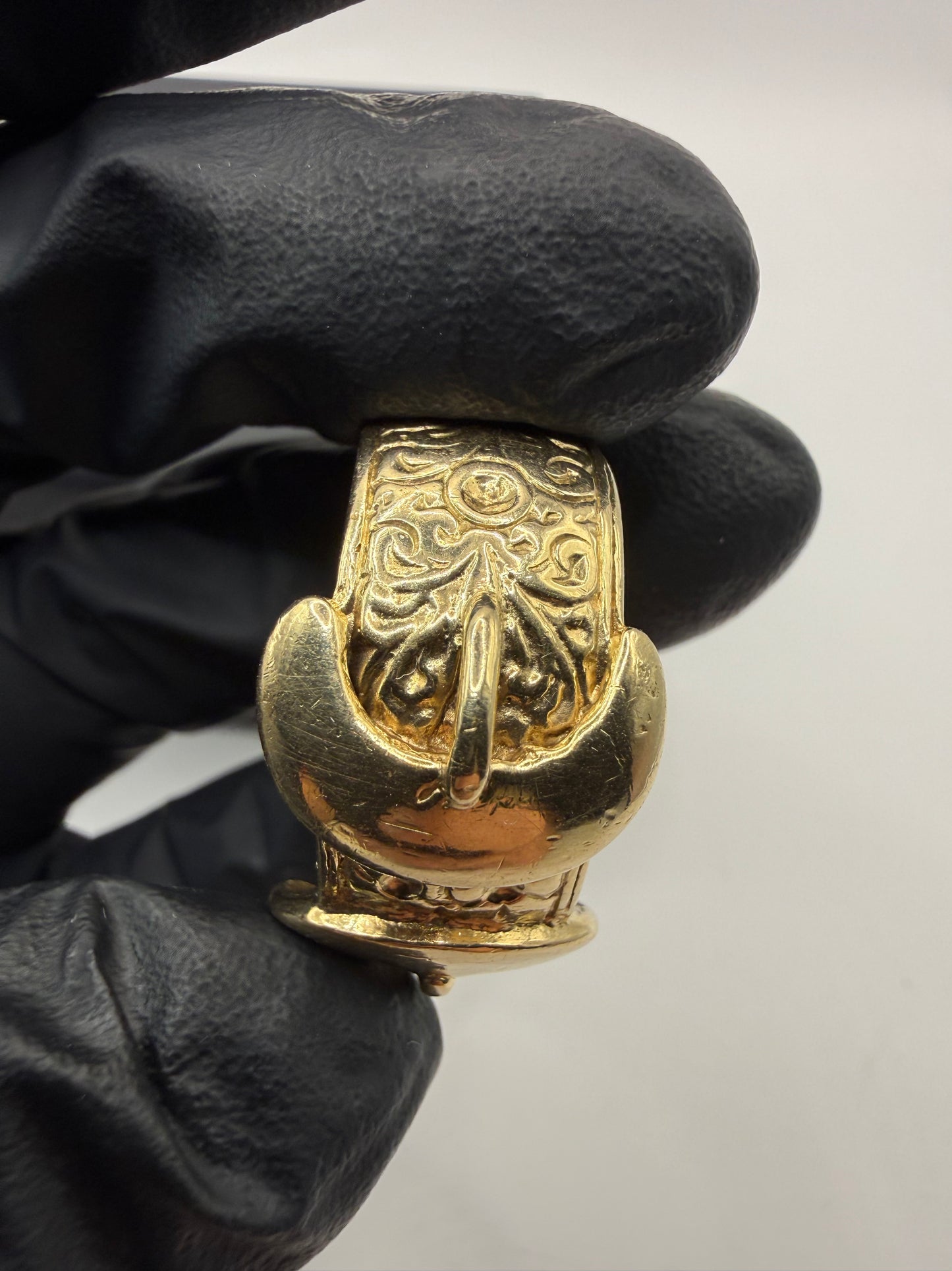 9ct Gold Buckle Ring Size Y 22.56g