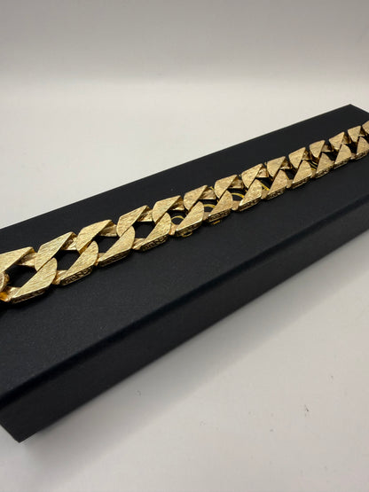9ct gold chaps bracelet 9" 12mm 57.9g