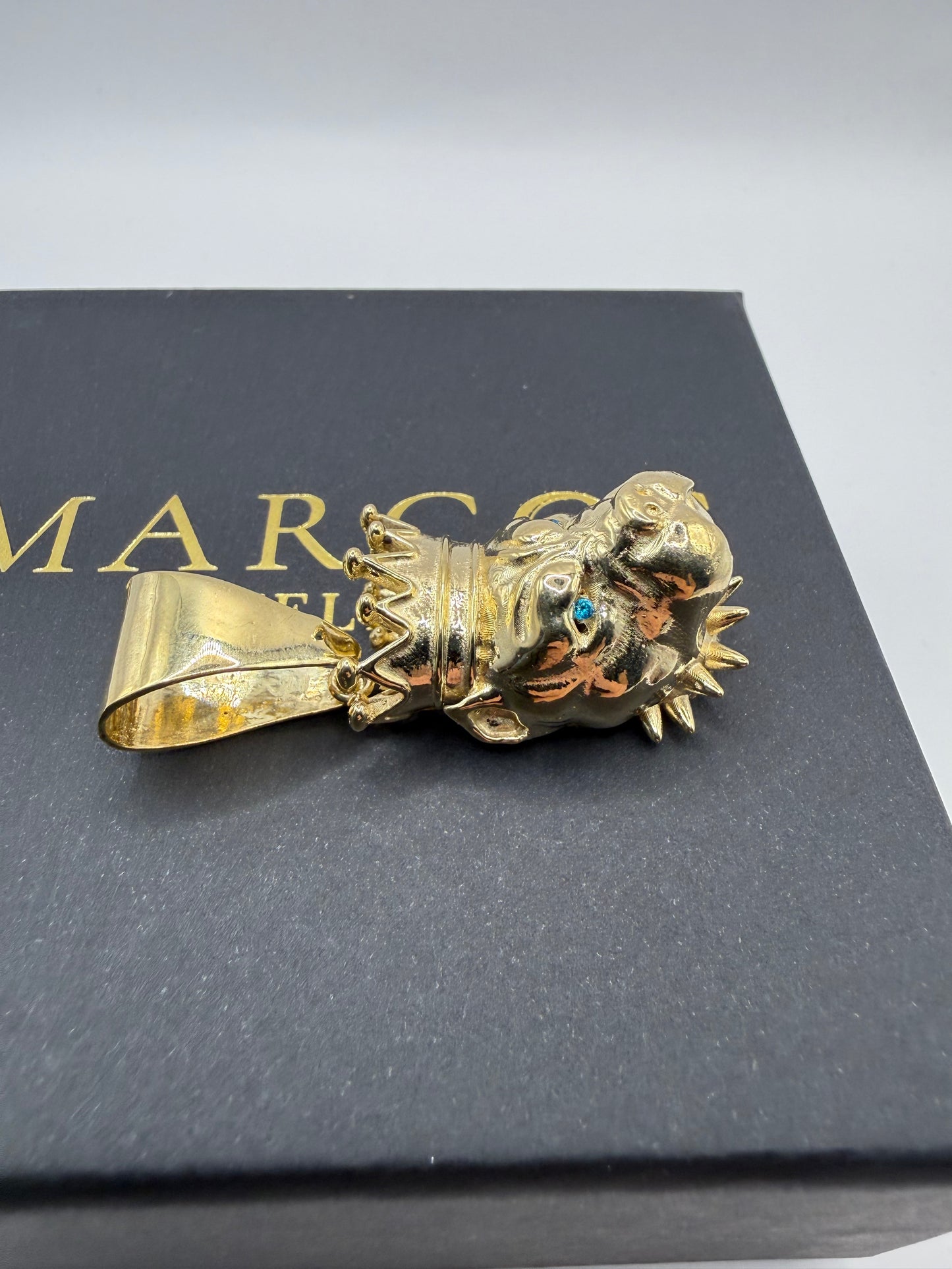 9ct Gold Bulldog Head Pendant 2" 19mm 9mm bale 12.1g