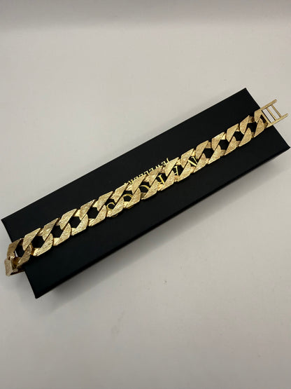 9ct gold chaps bracelet 9" 12mm 57.9g
