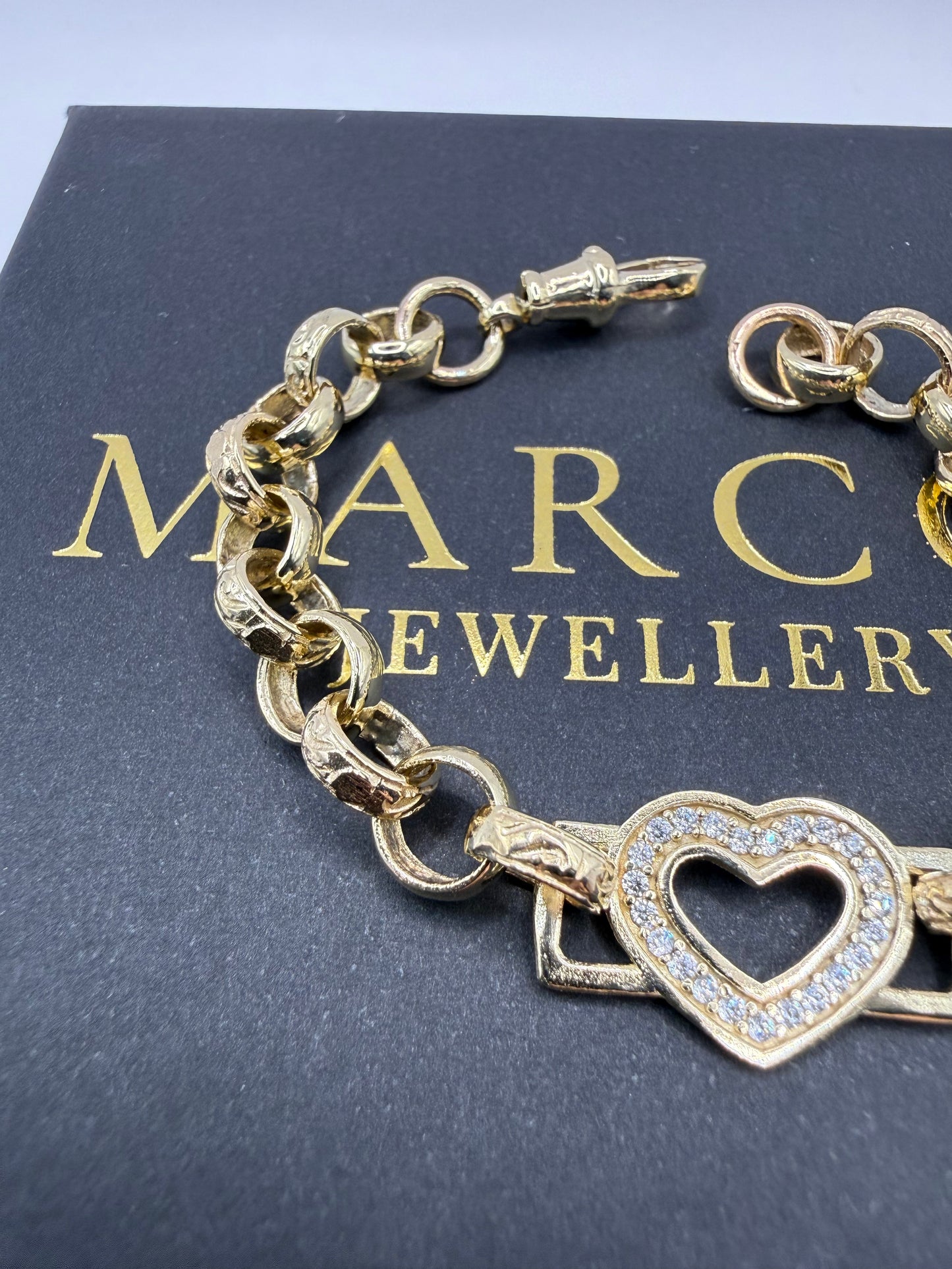9ct Gold Baby Heart Belcher Bracelet 6.5" 7mm 11.1g
