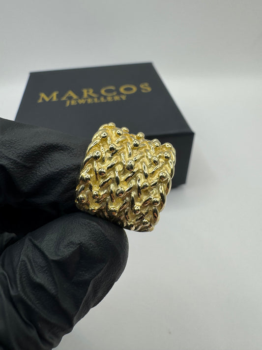 9ct Gold Keeper Ring Size S 11.28g