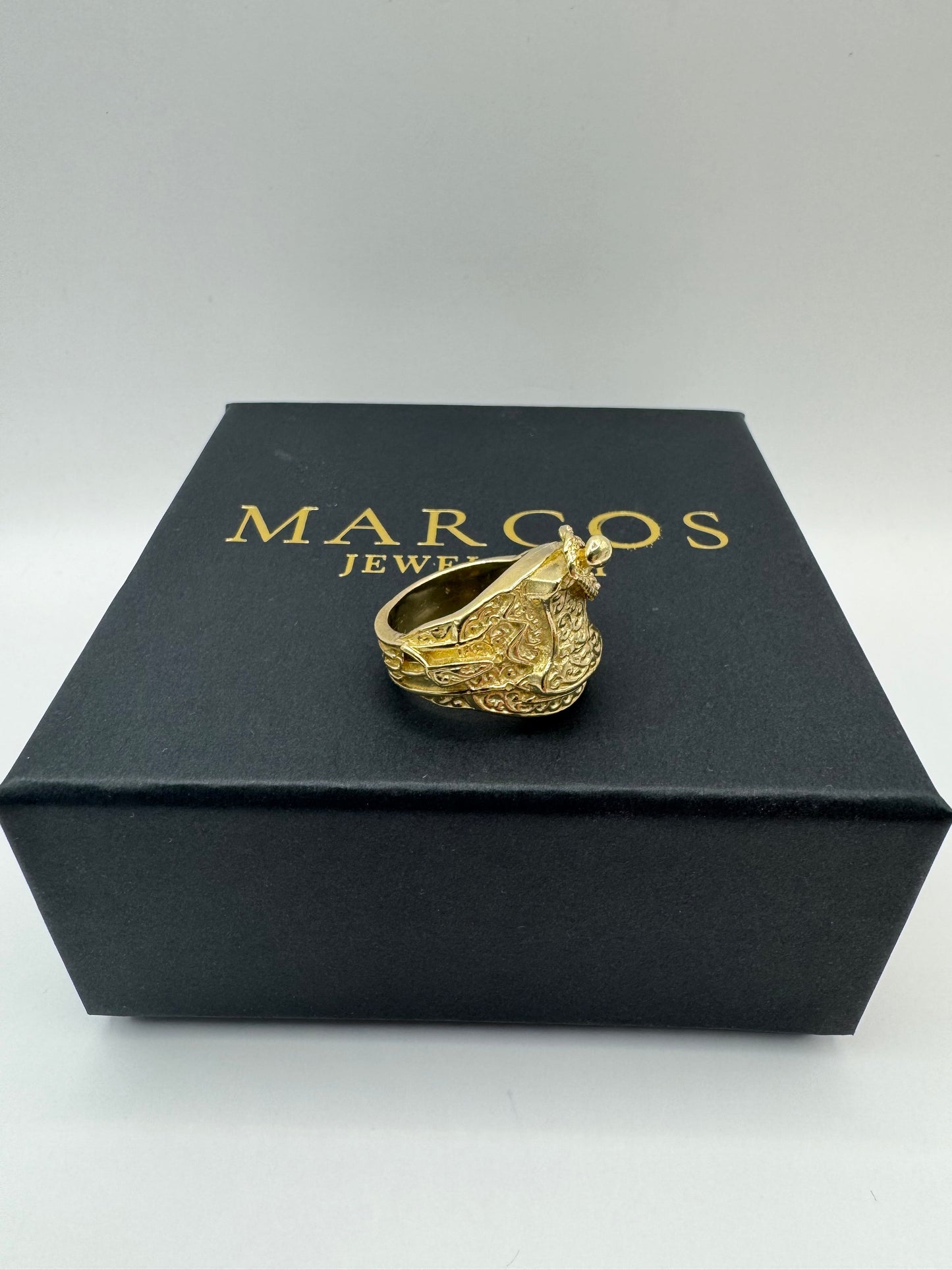 9ct Solid Gold Saddle Ring