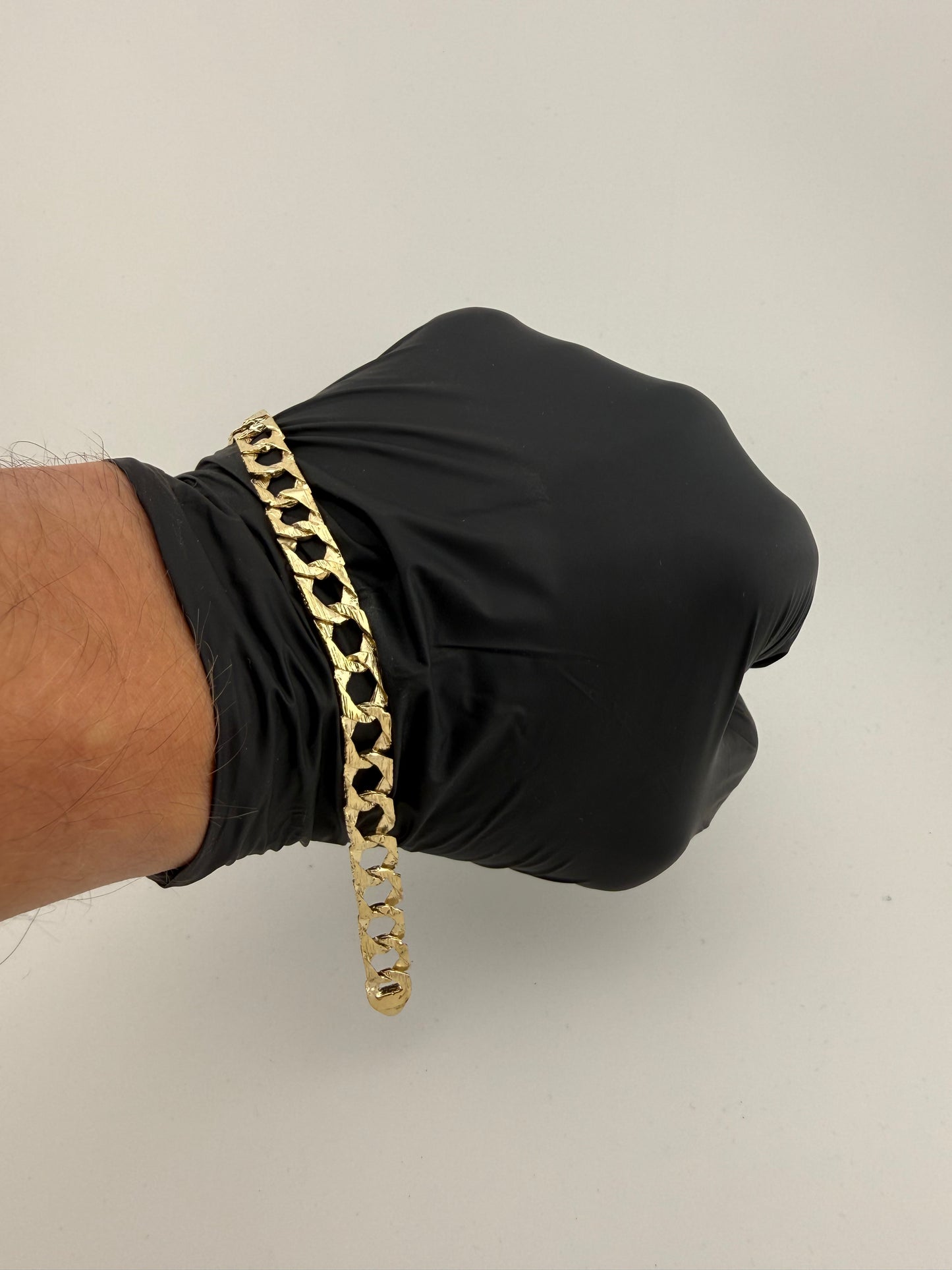 9ct Gold Chaps Bracelet 7.25" 8mm 9.44g