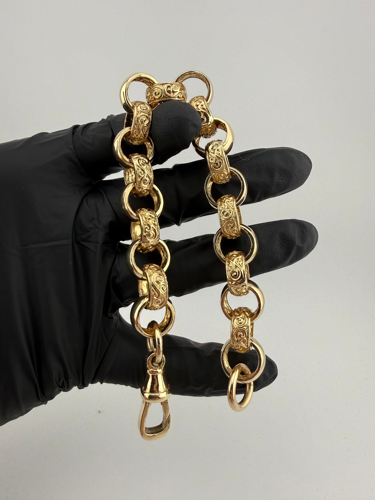 9ct Gold Belcher Bracelet 9.5” 15mm 63.95g