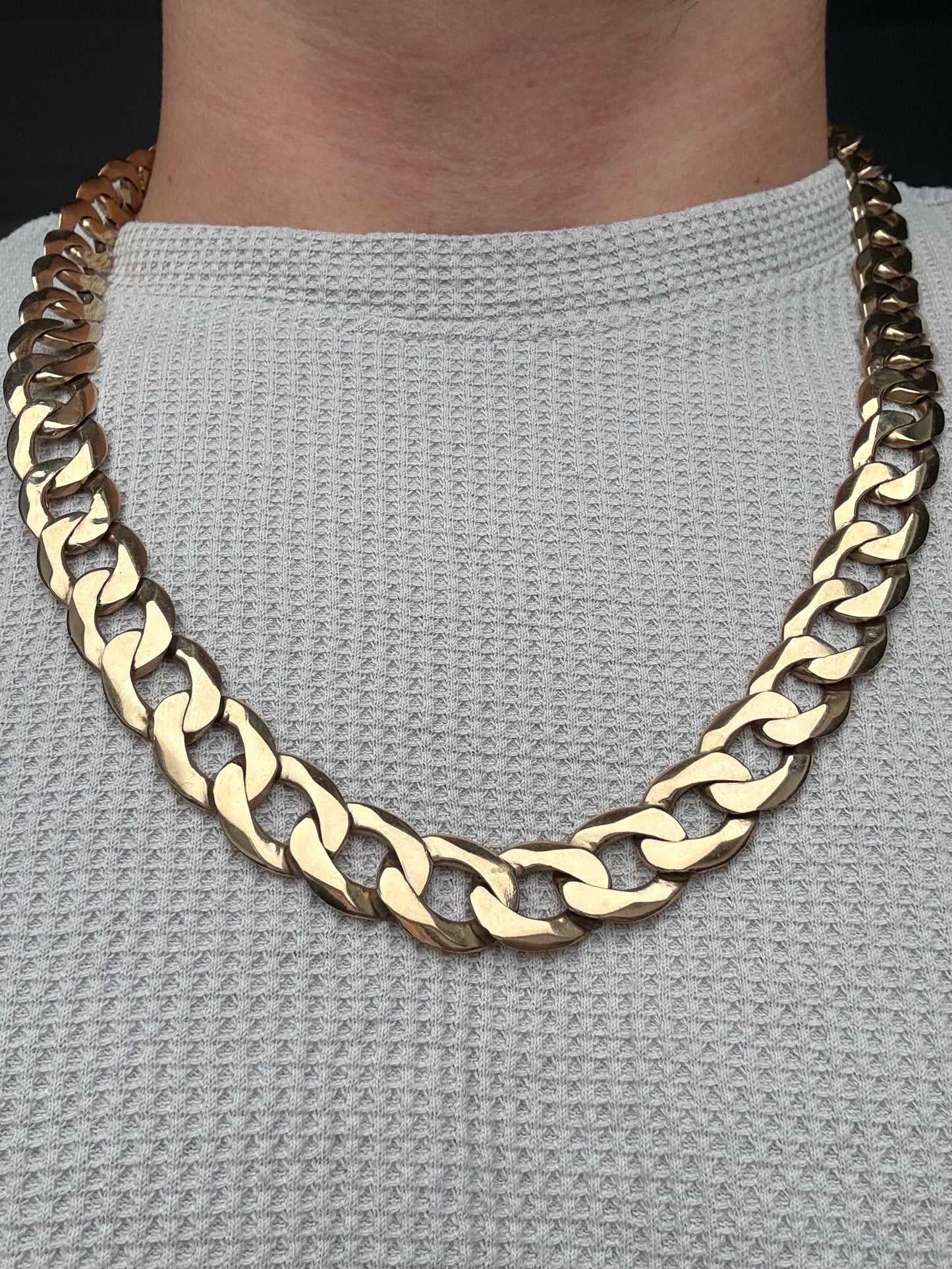 9ct Gold Curb Chain 25" 14mm 122.19g