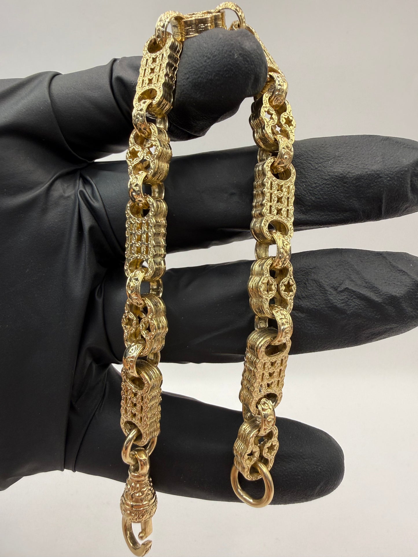 9ct Gold Stars & Bars Bracelet 9.25" 9mm 28.23g