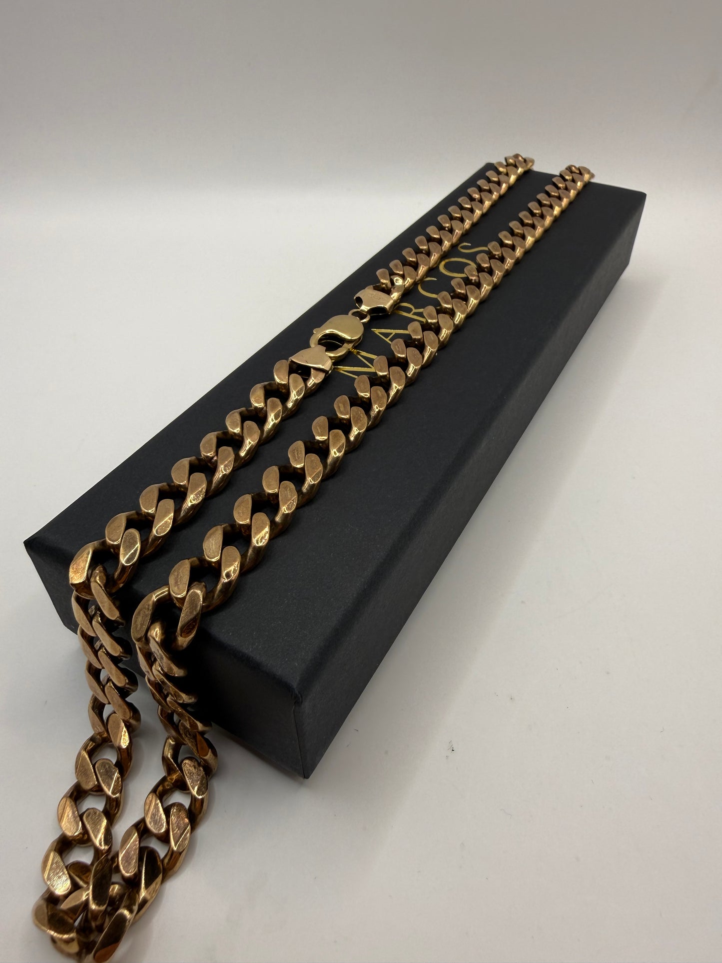 9ct Gold Curb Chain 26" 10mm 135.6g