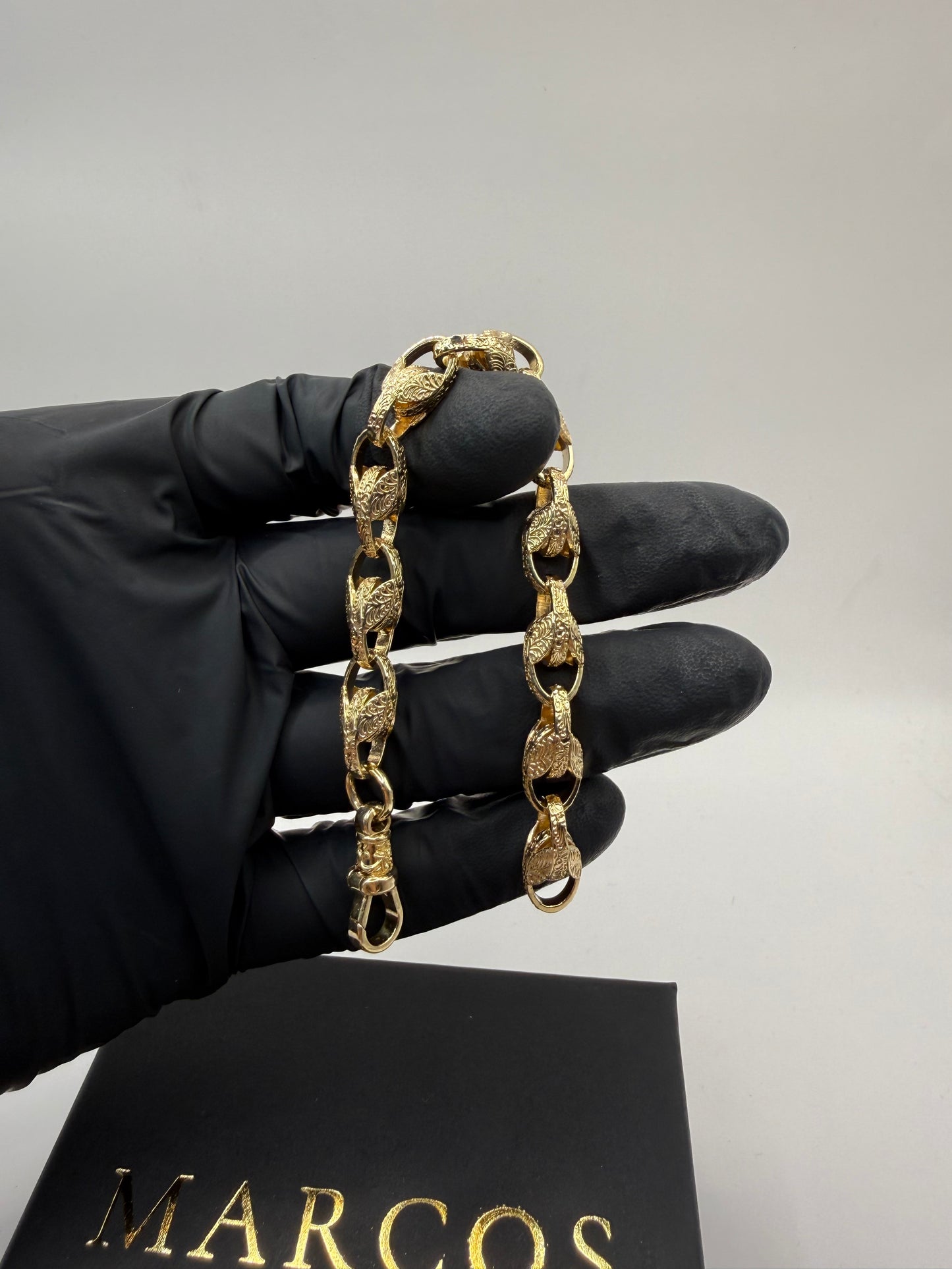 9ct Gold Tulip Bracelet 7" 8mm 21.13g