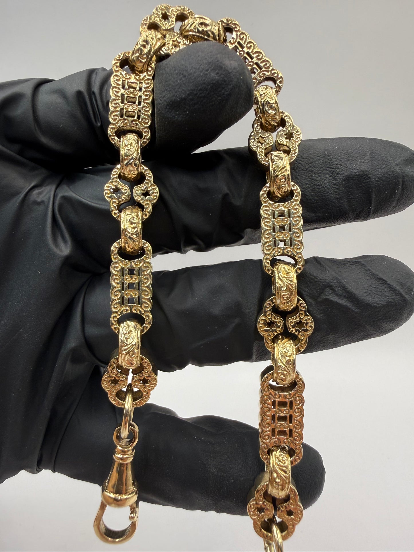 9ct Gold Stars & Bars Bracelet 8.75" 10mm 28.54g