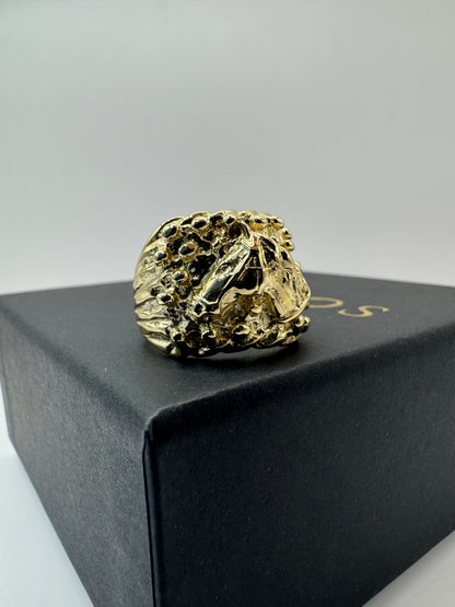 9ct Gold Keeper X Horse Face Ring Size Y 16.45g