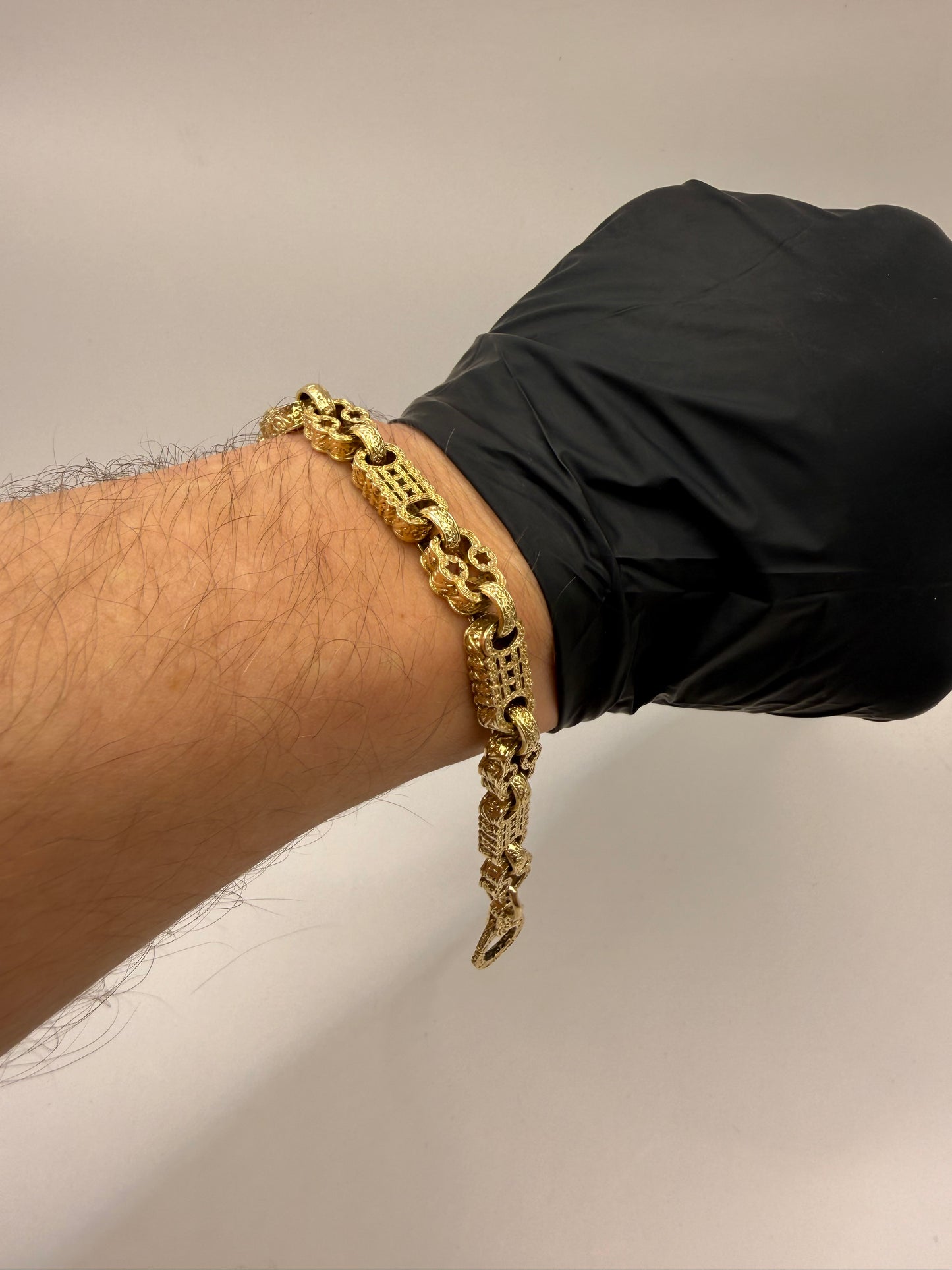 9ct Gold Stars & Bars Bracelet 8.25" 10mm 27.3g