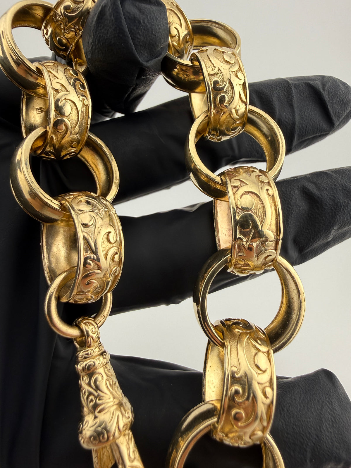 9ct Gold Belcher Bracelet 10.25" 19mm 69.8g