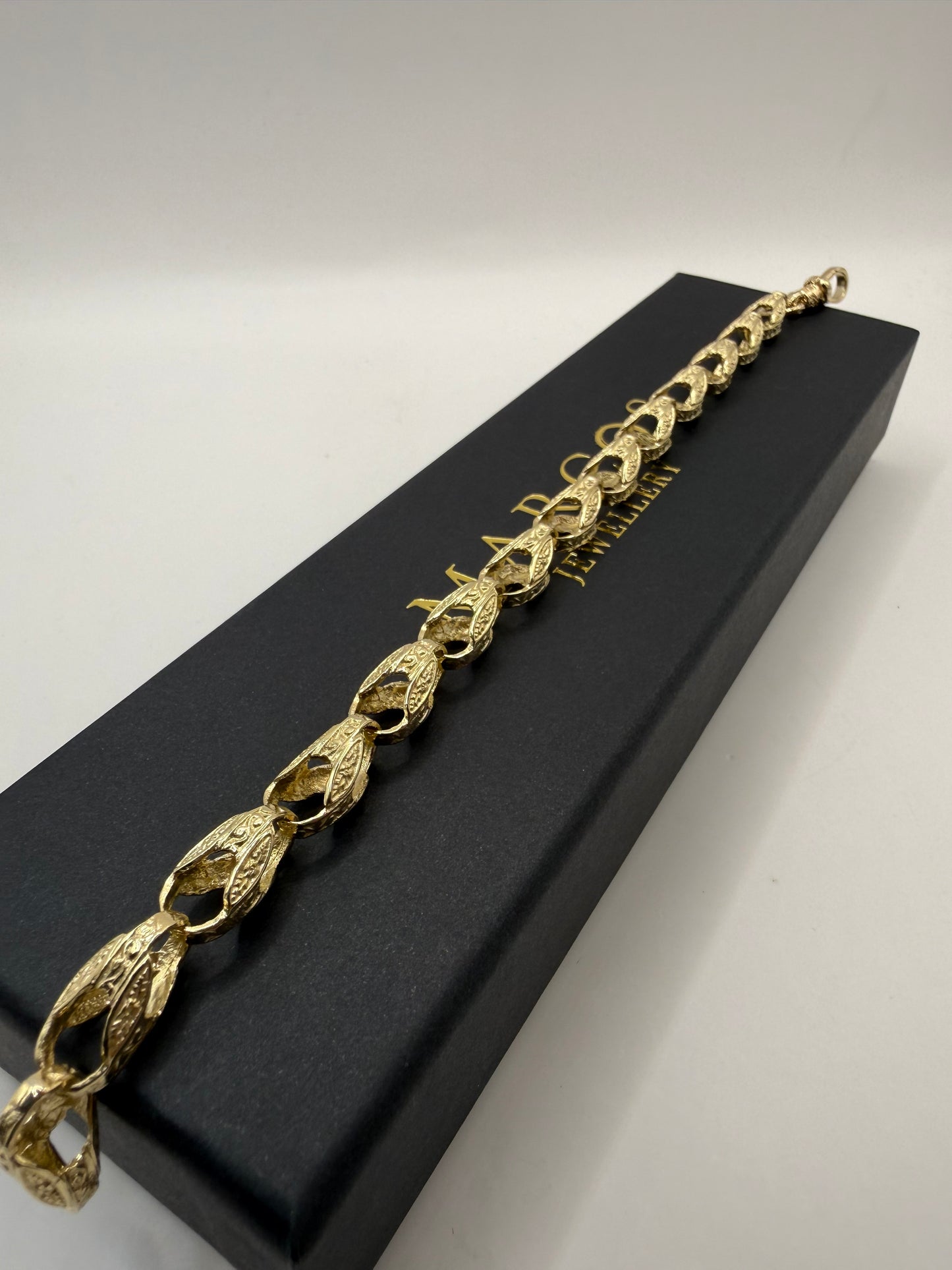 9ct Gold Tulip Bracelet 9.4" 8/9mm 22.08g