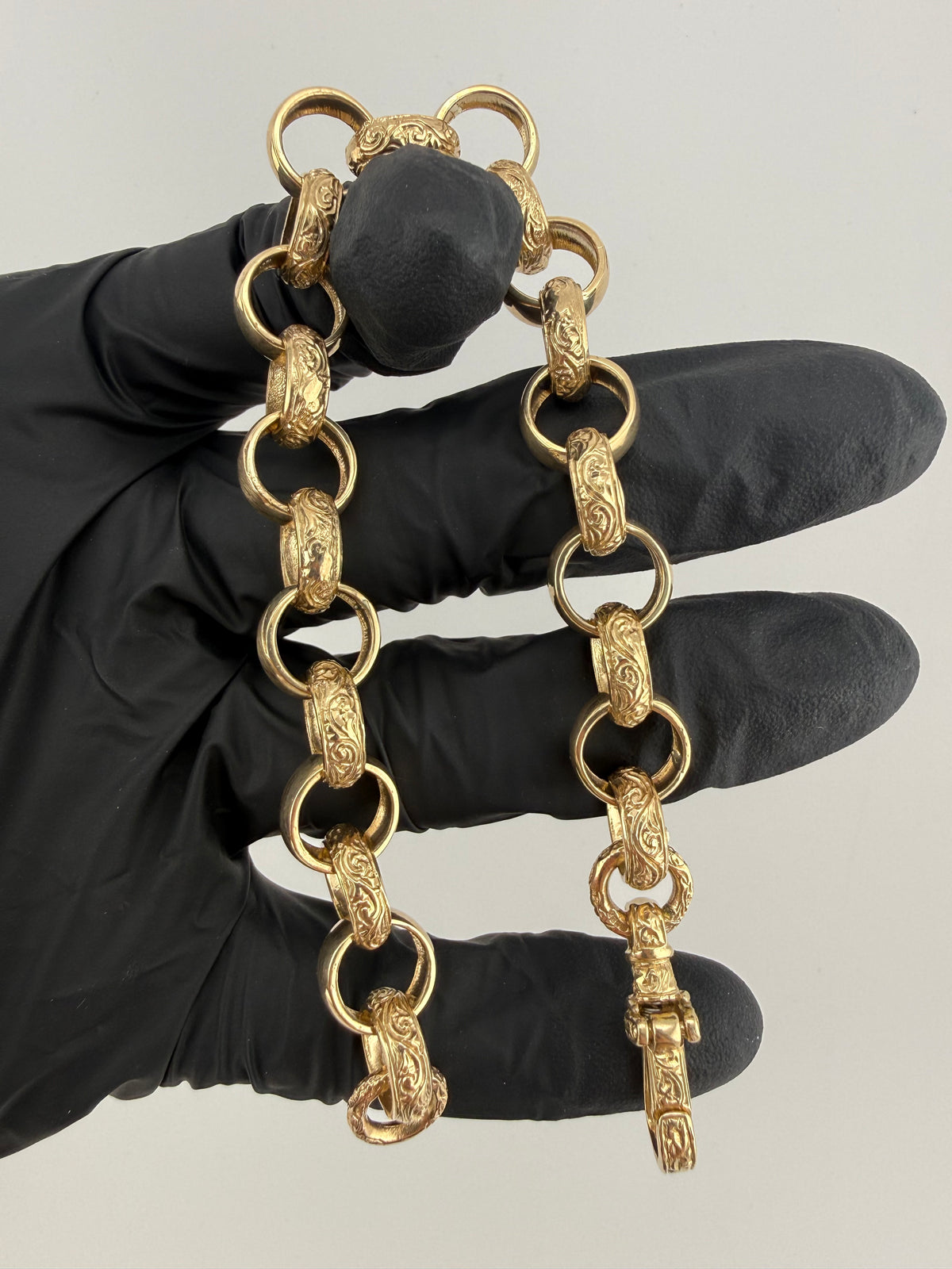 9ct Gold Belcher Bracelet 8.8" 12mm 30.9g