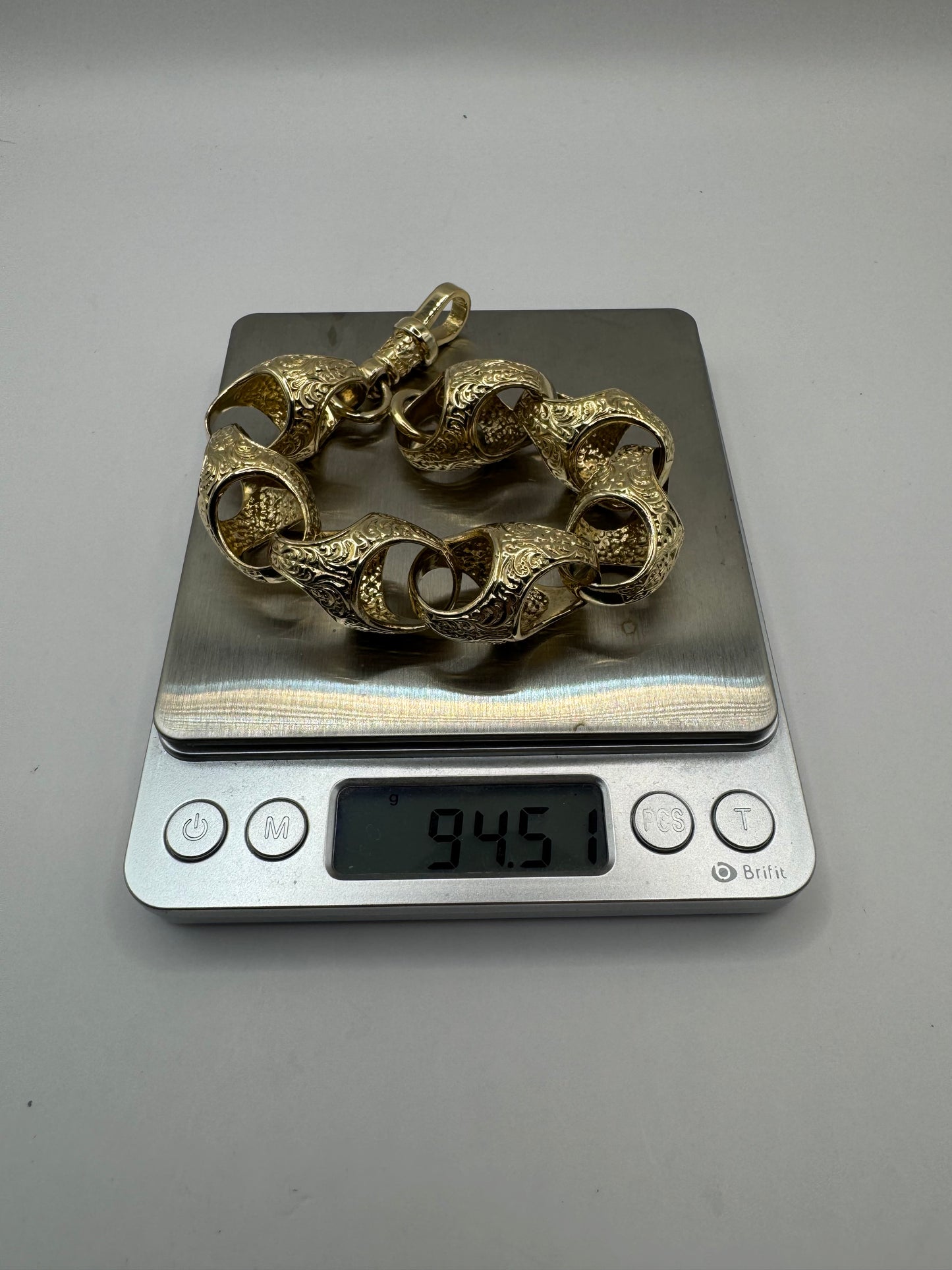 9ct Gold XL Acorn Bracelet 9.75" 19mm 94.48g