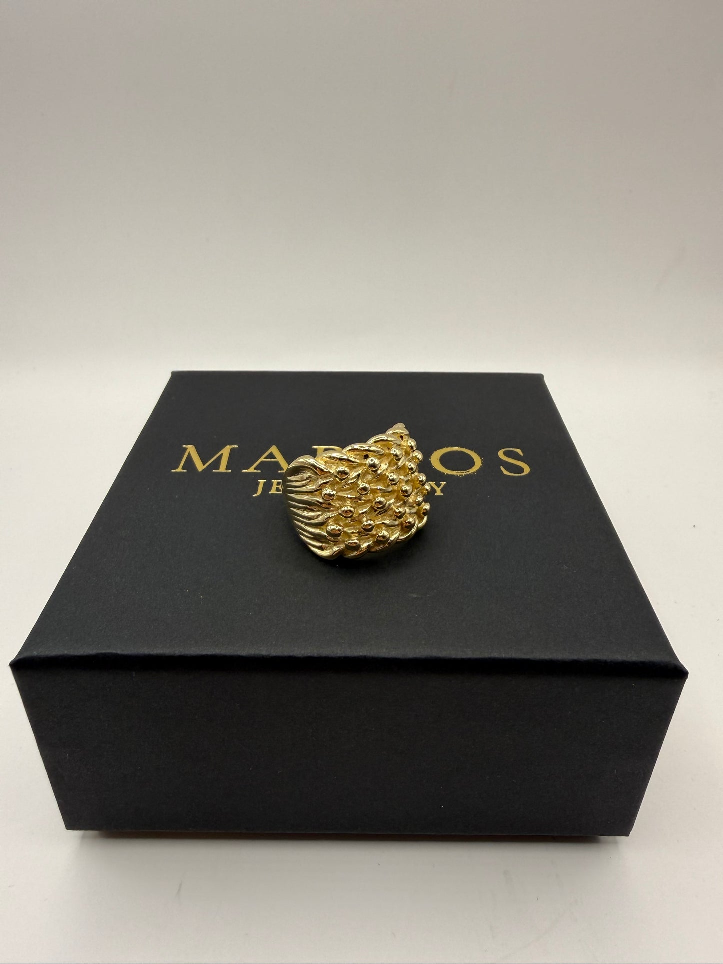 9ct Gold Keeper Ring Size Z 16.68g