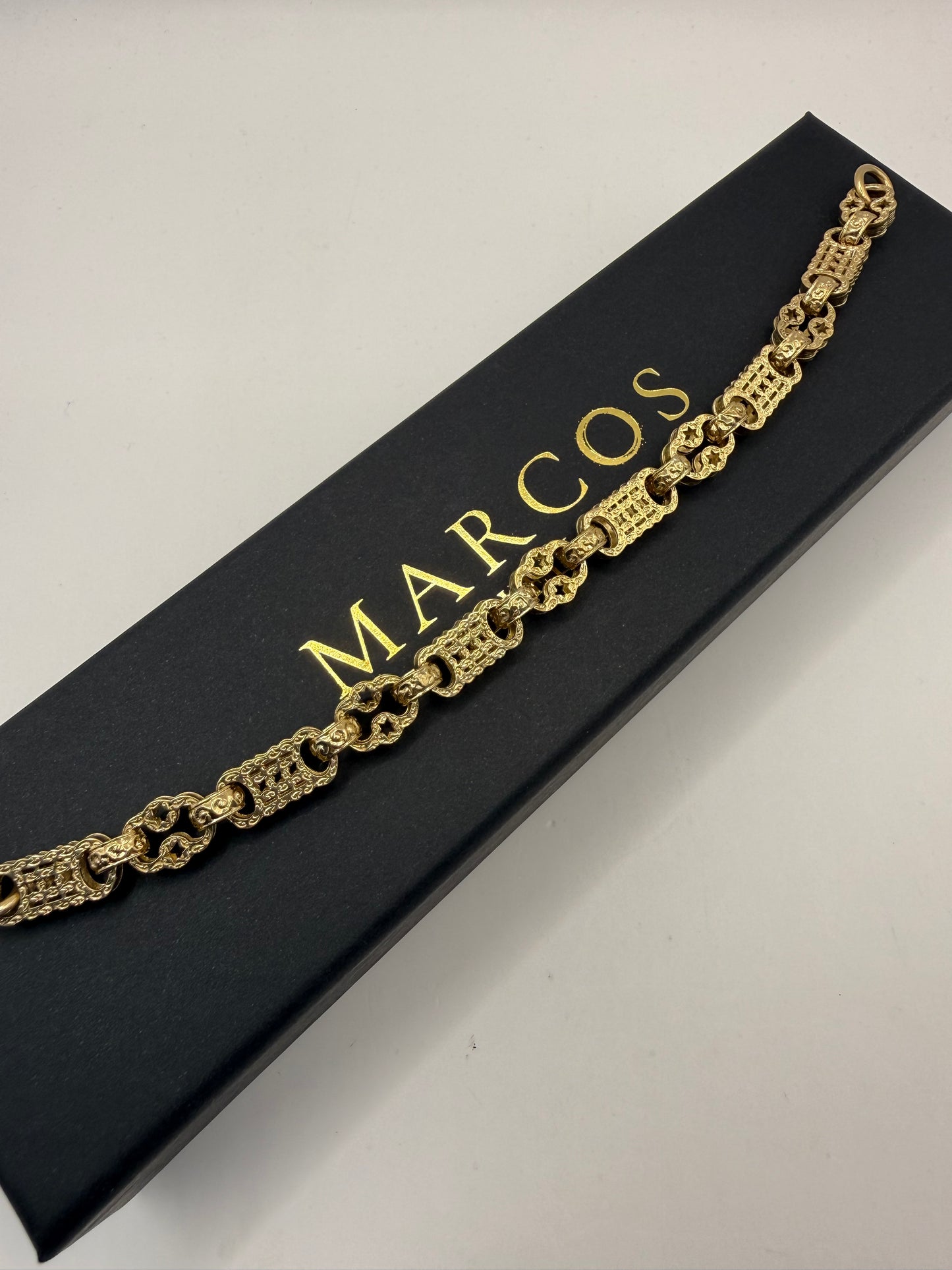 9ct Gold Stars & Bars Bracelet 9.25" 9mm 28.23g