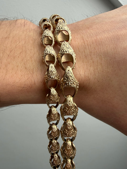 9ct Gold Acorn Bracelet 7" 8mm 12.49g