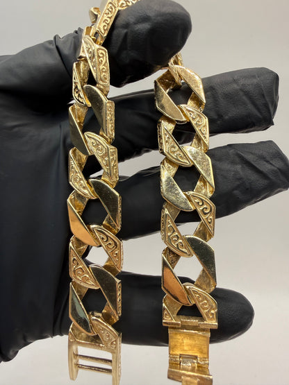 9ct gold chaps bracelet 9" 12mm 57.9g
