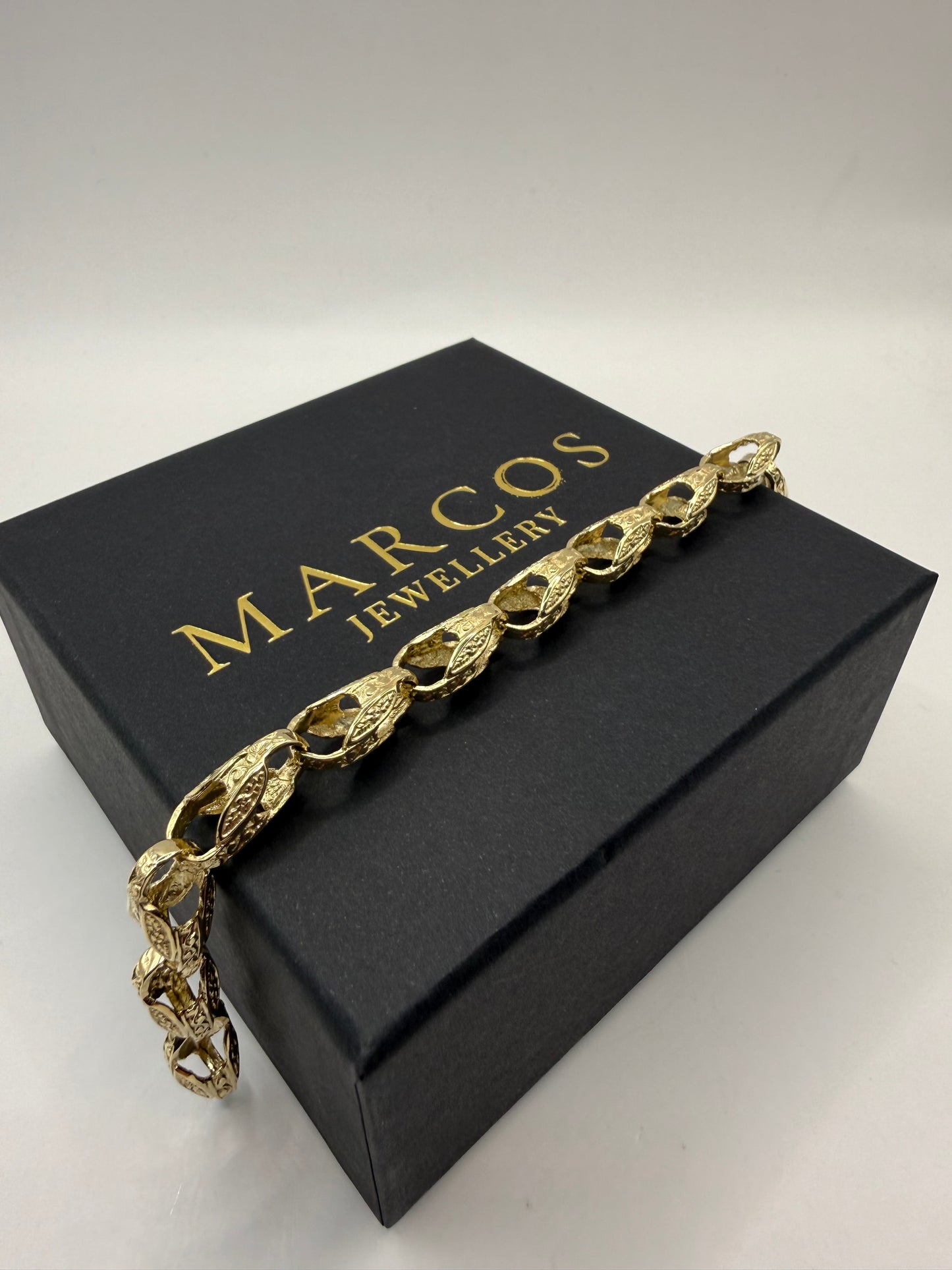 9ct Gold Tulip Bracelet 8.25" 8mm 20.4g