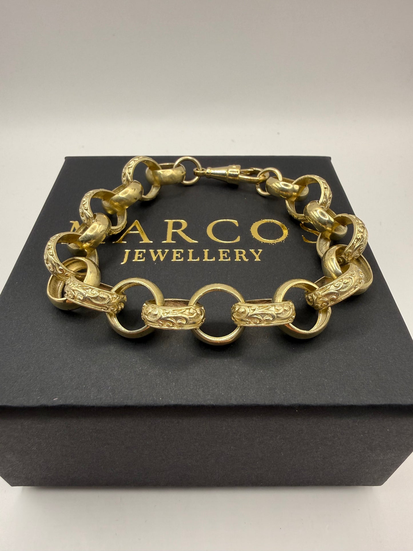 9ct Gold Belcher Bracelet 9" 14mm 26.5g