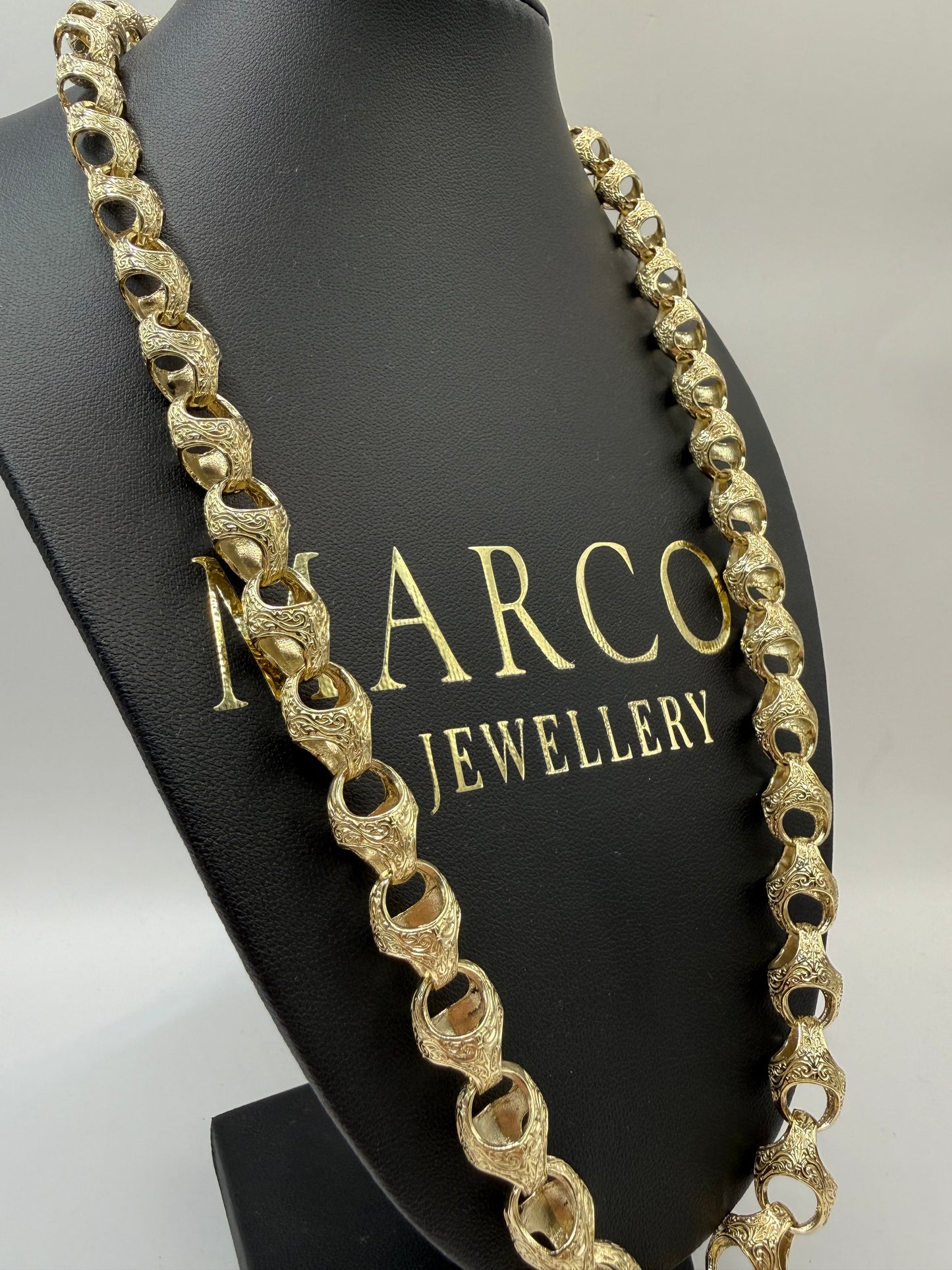 9ct Gold Acorn Chain 24.25" 10mm 76.6g