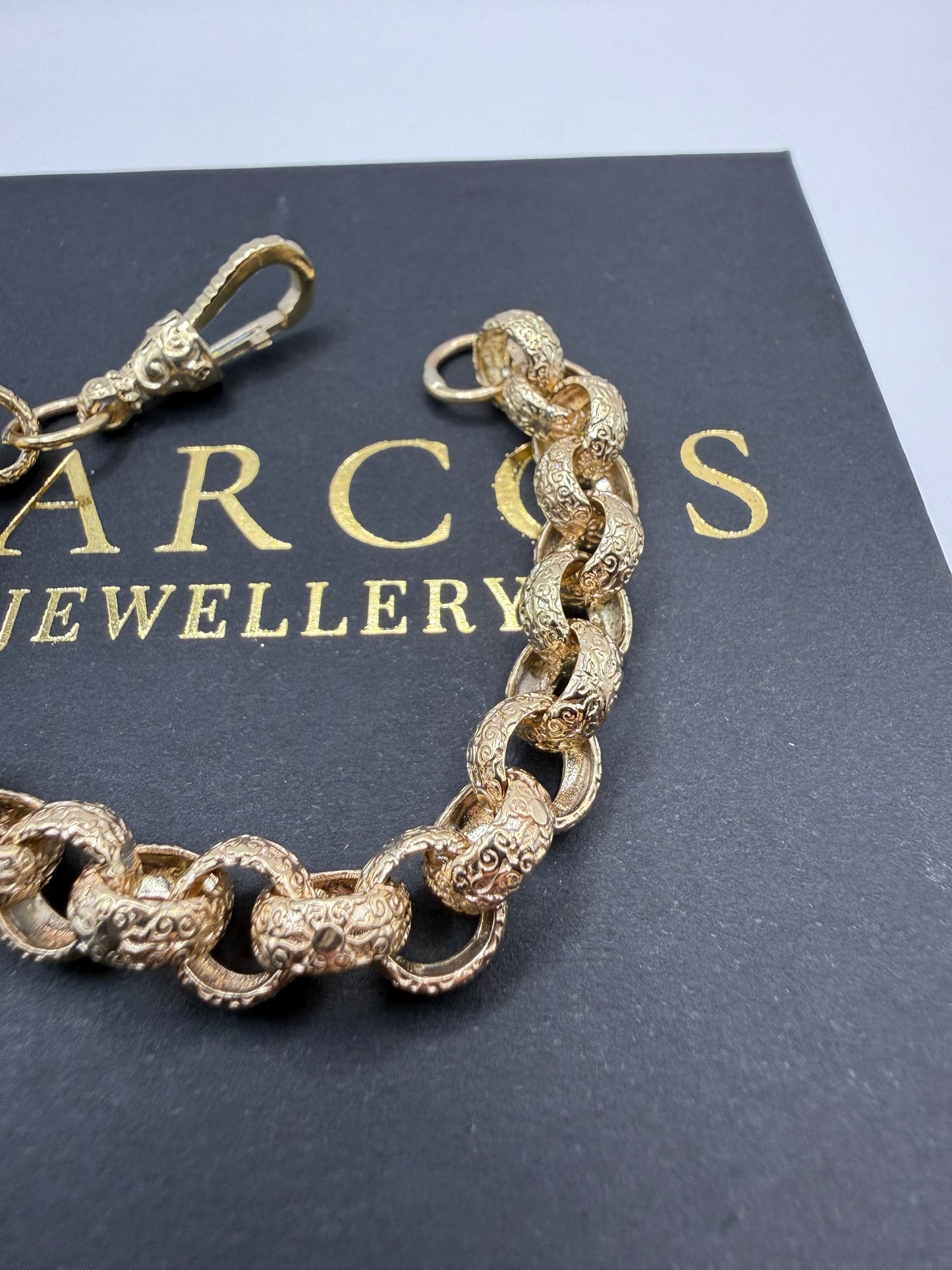 9ct Gold Belcher Bracelet 6.5" 8.5mm 16.4g