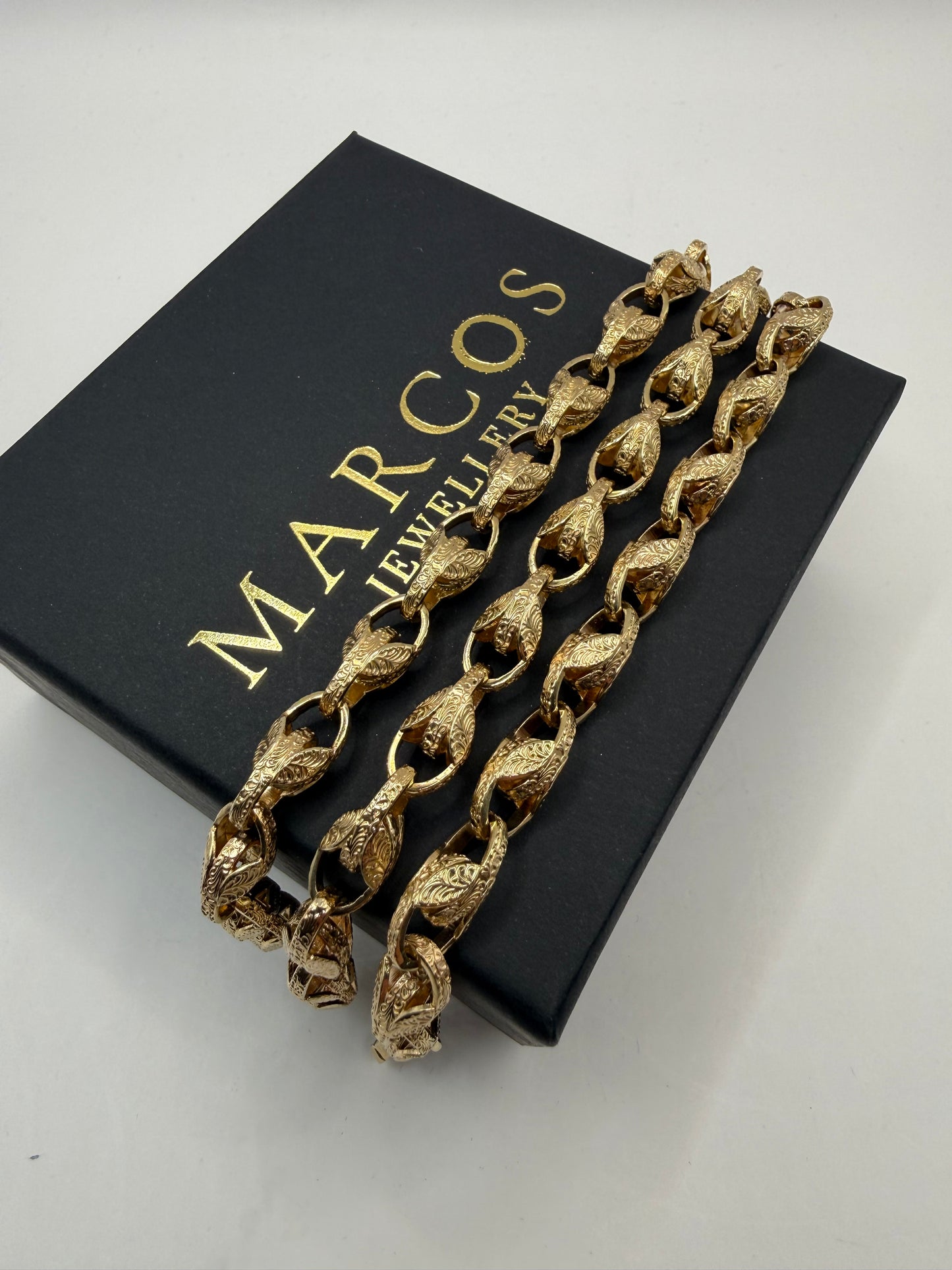 9ct Gold Tulip Bracelet 8" 8mm 25.88g