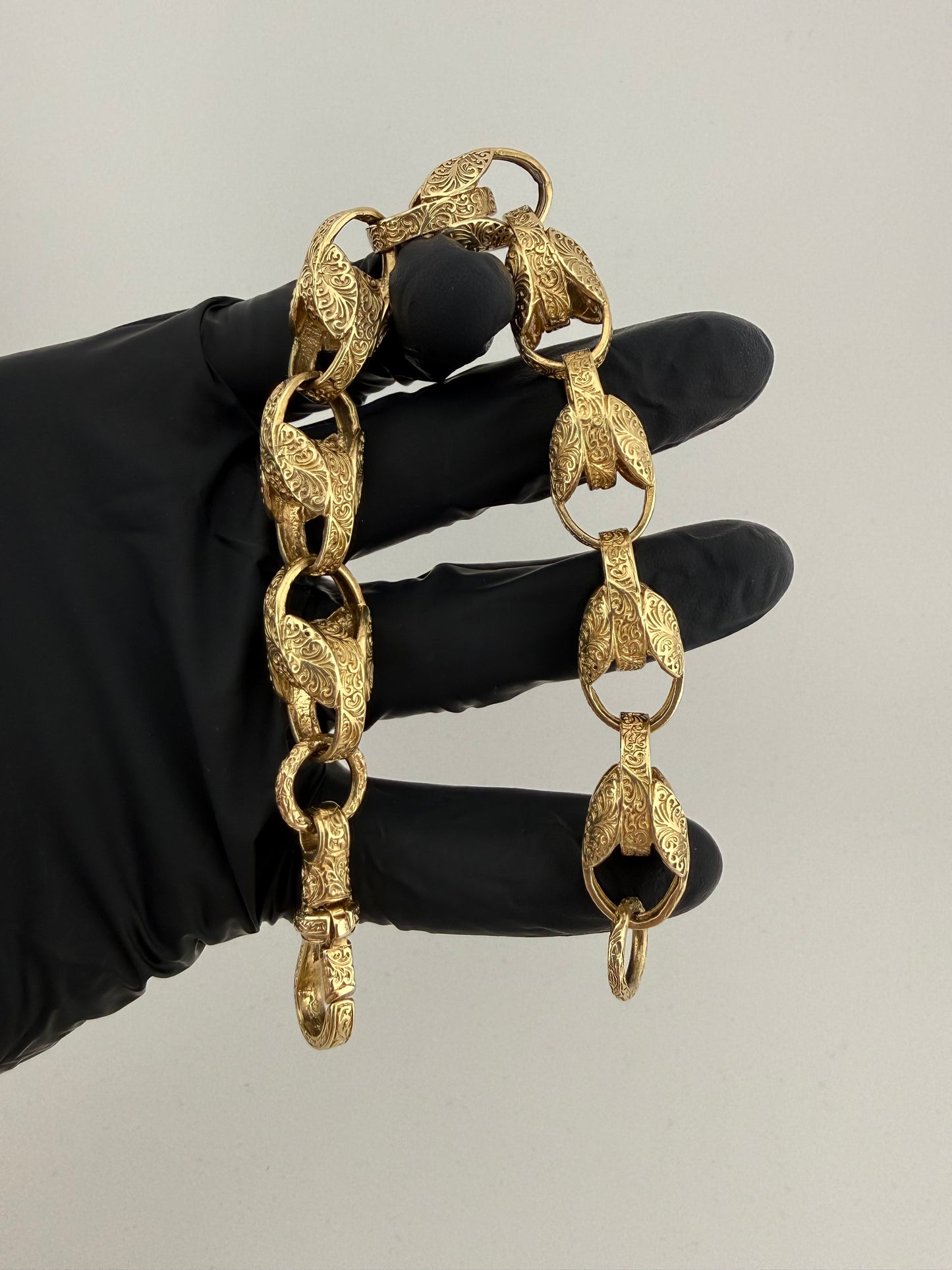 9ct Gold Tulip Bracelet 9.75" 14.5mm 60.6g