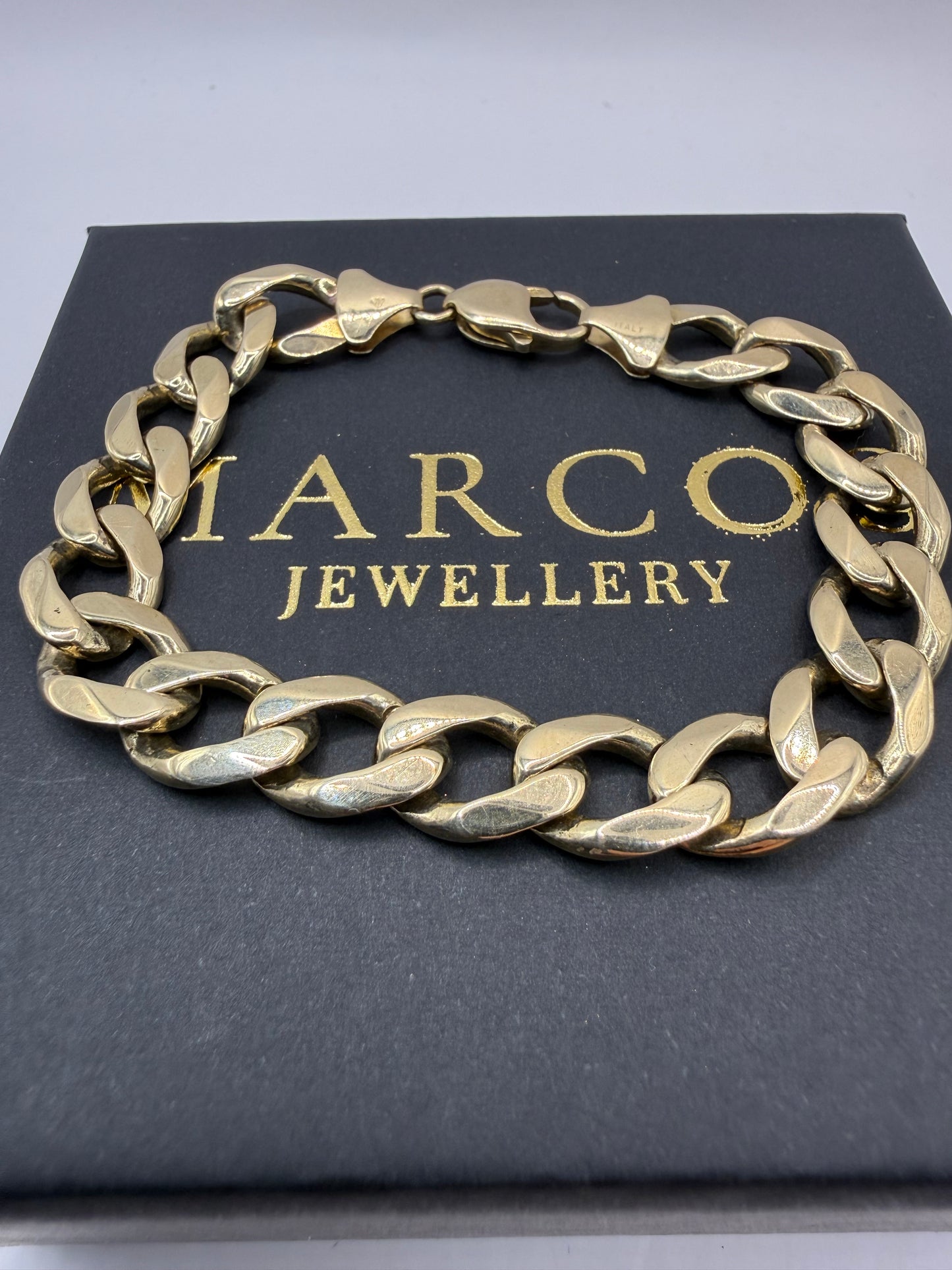 9ct Gold Curb Bracelet 8.1" 11mm 33.53g