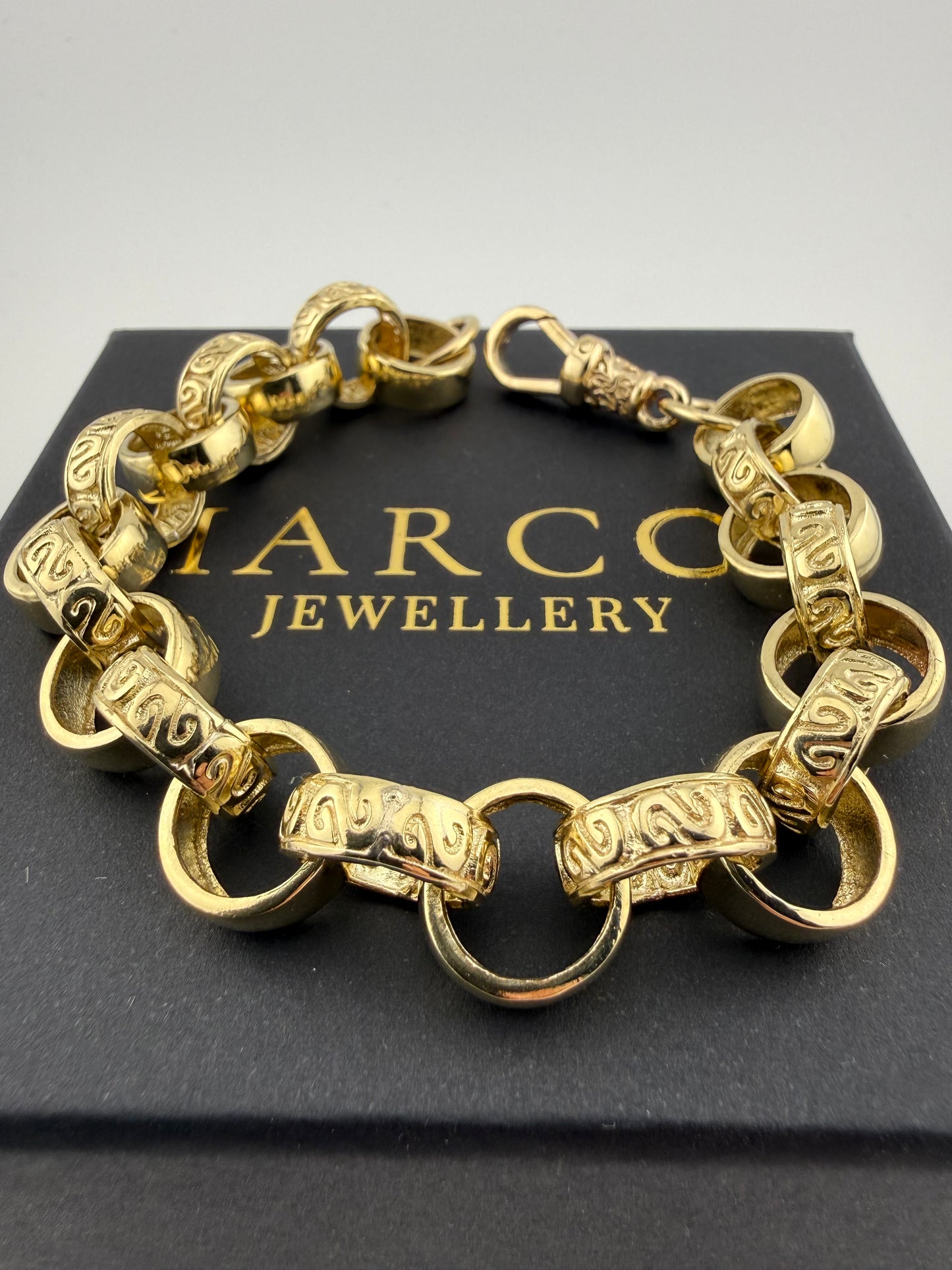 9ct Gold Belcher Bracelet 9.5” 14mm 44.65g