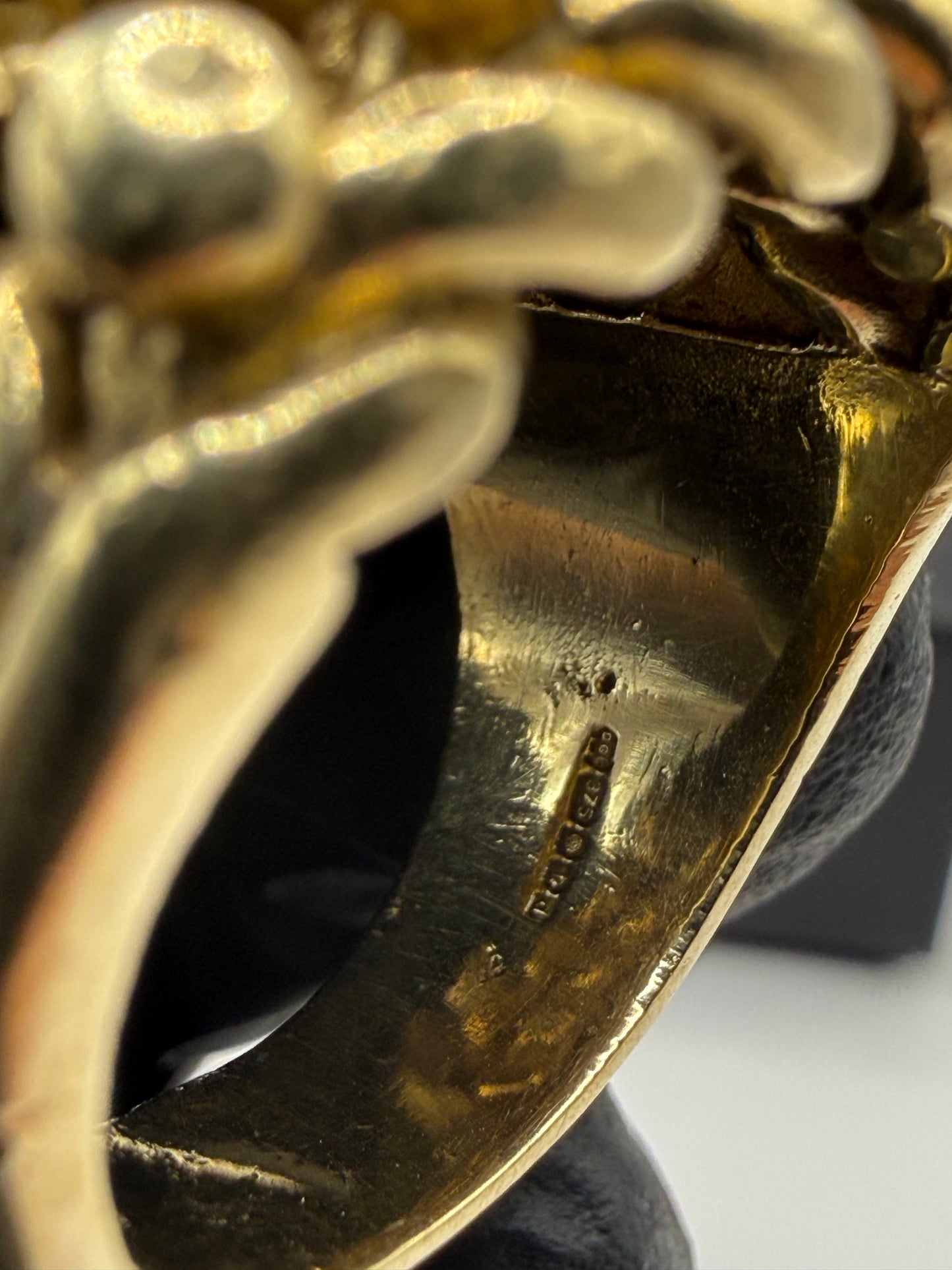 9ct Gold Keeper Ring Size Z 38.33g