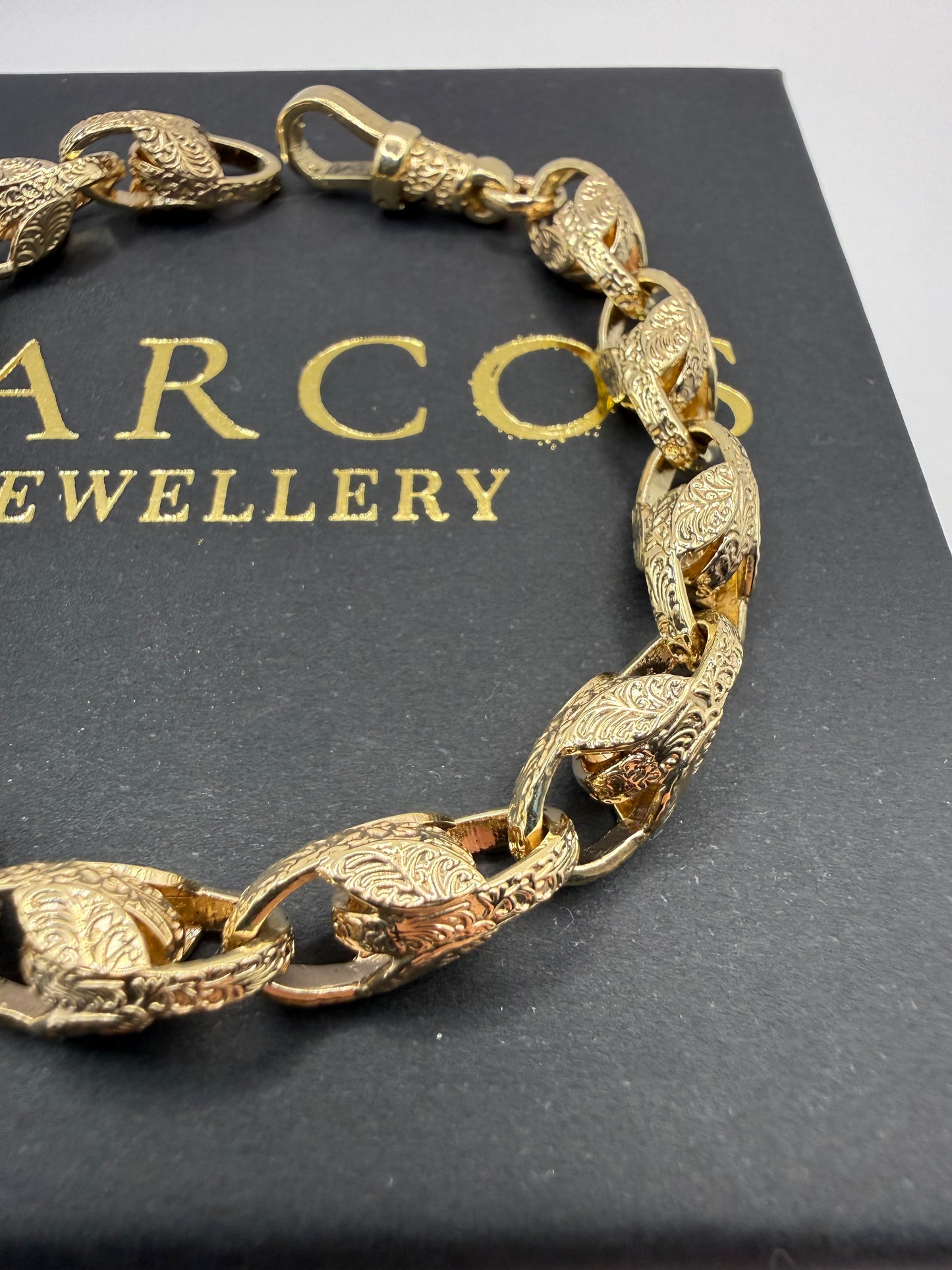 9ct Gold Tulip Bracelet 8" 8mm 26.72g