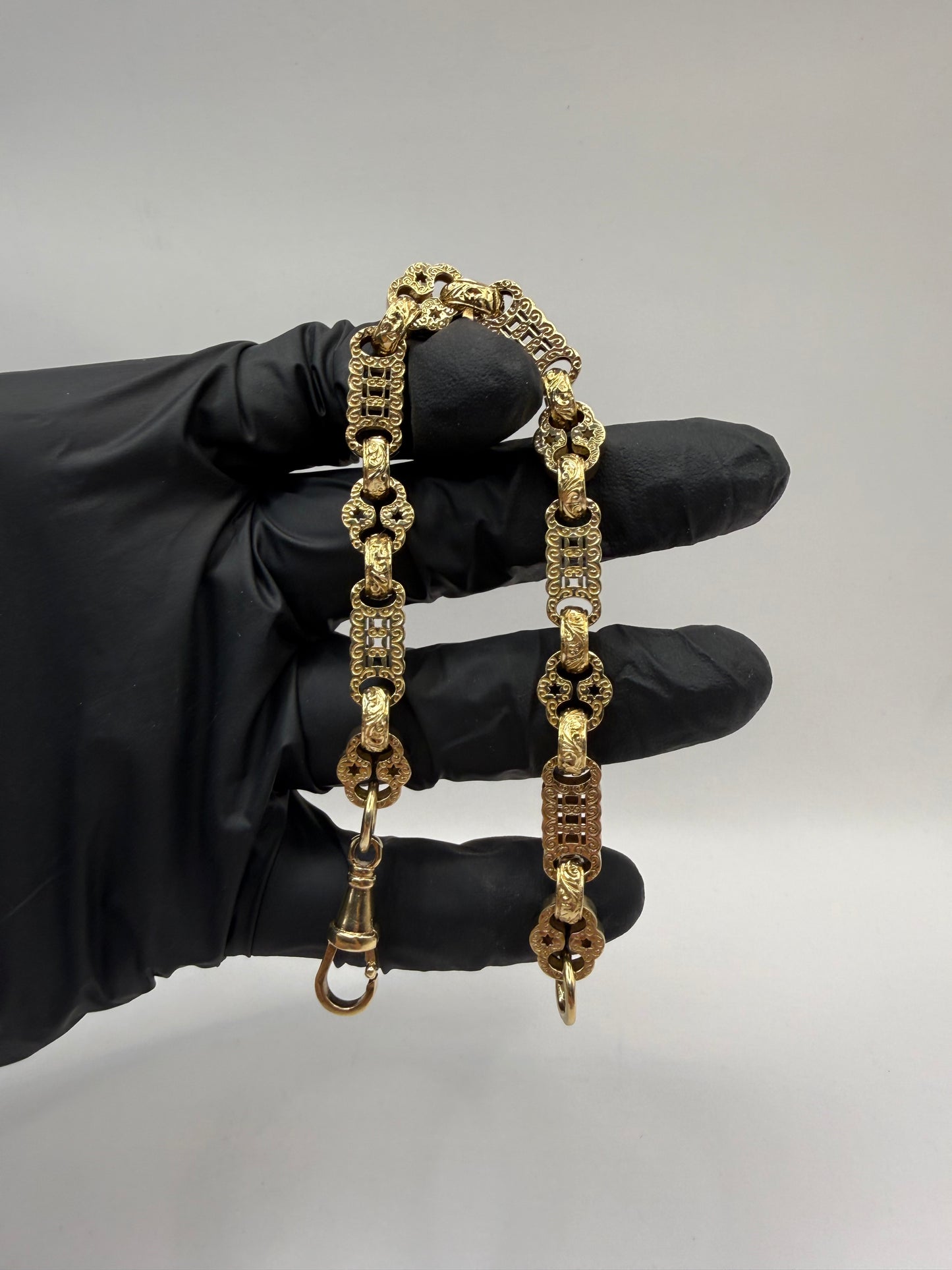 9ct Gold Stars & Bars Bracelet 8.75" 10mm 28.54g