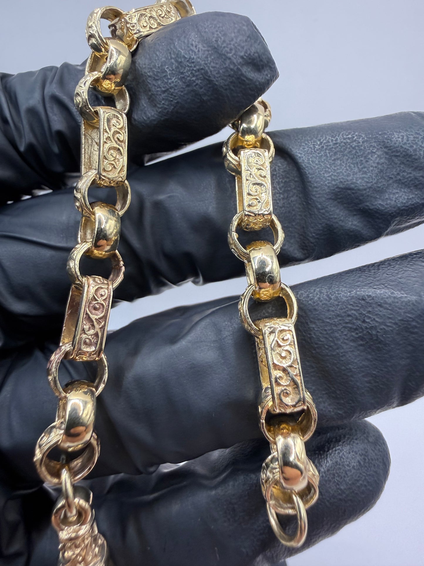 9ct Gold Gypsy Bracelet 6.75" 7.5mm 17.8g