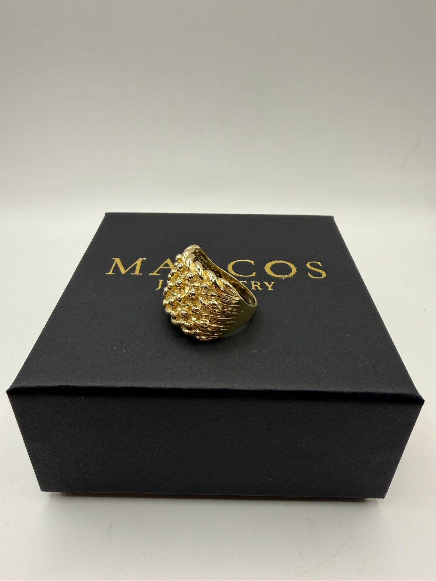 9ct Gold Keeper Ring Size Z 16.68g