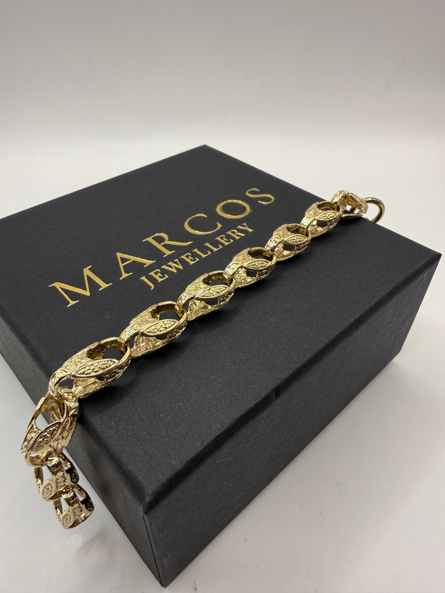 9ct Gold Tulip Bracelet 7" 8mm 17.3g