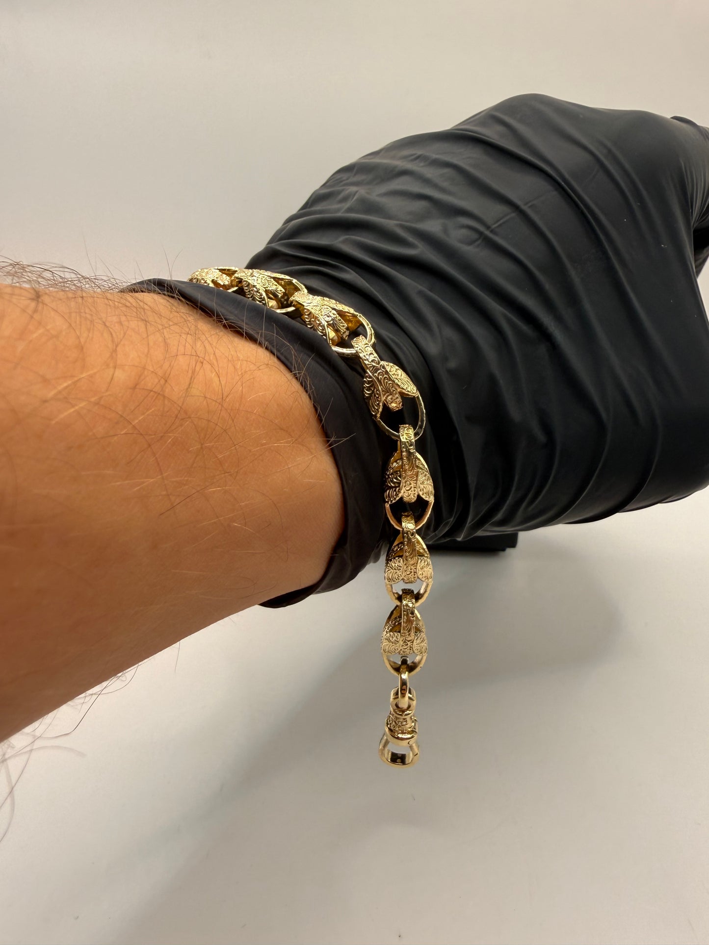 9ct Gold Tulip Bracelet 8" 8mm 24.49g