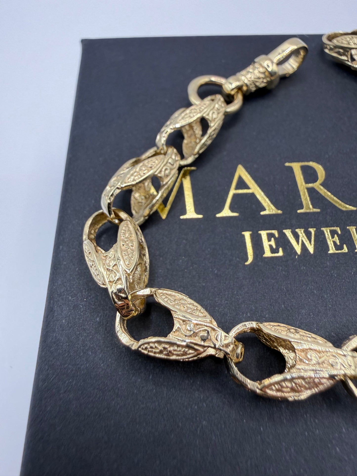 9ct Gold Tulip Bracelet 8.6" 8mm 21.6g