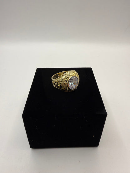 9ct Gold College Ring Size V-W 12.48g