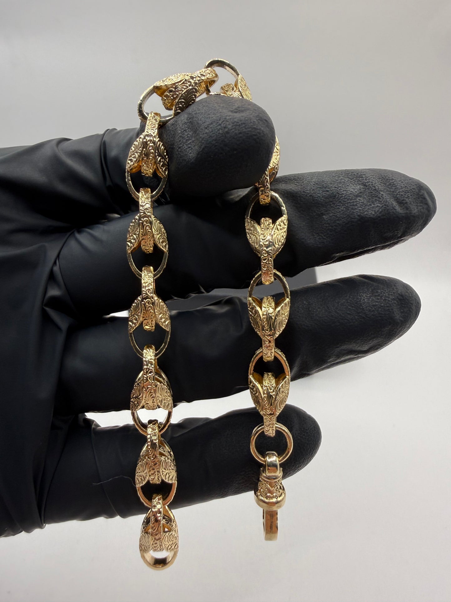 9ct Gold Tulip Bracelet 8" 8mm 24.49g