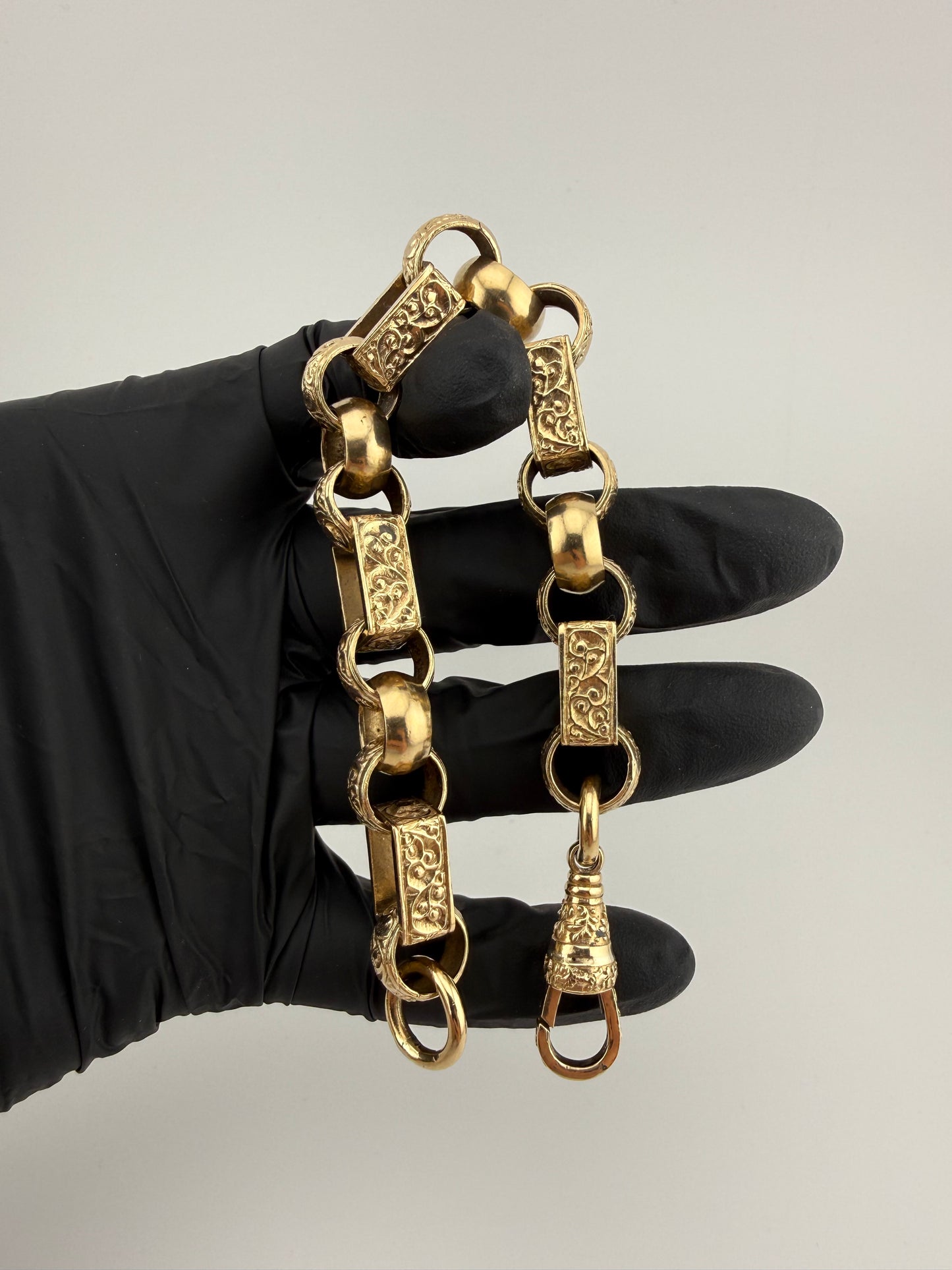 9ct Gold Gypsy Bracelet 8.75" 10/11mm 58.63g