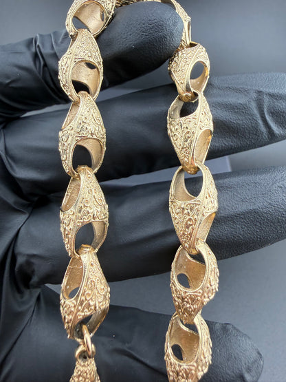 9ct Gold Acorn Bracelet 8.75" 11mm 29.39g