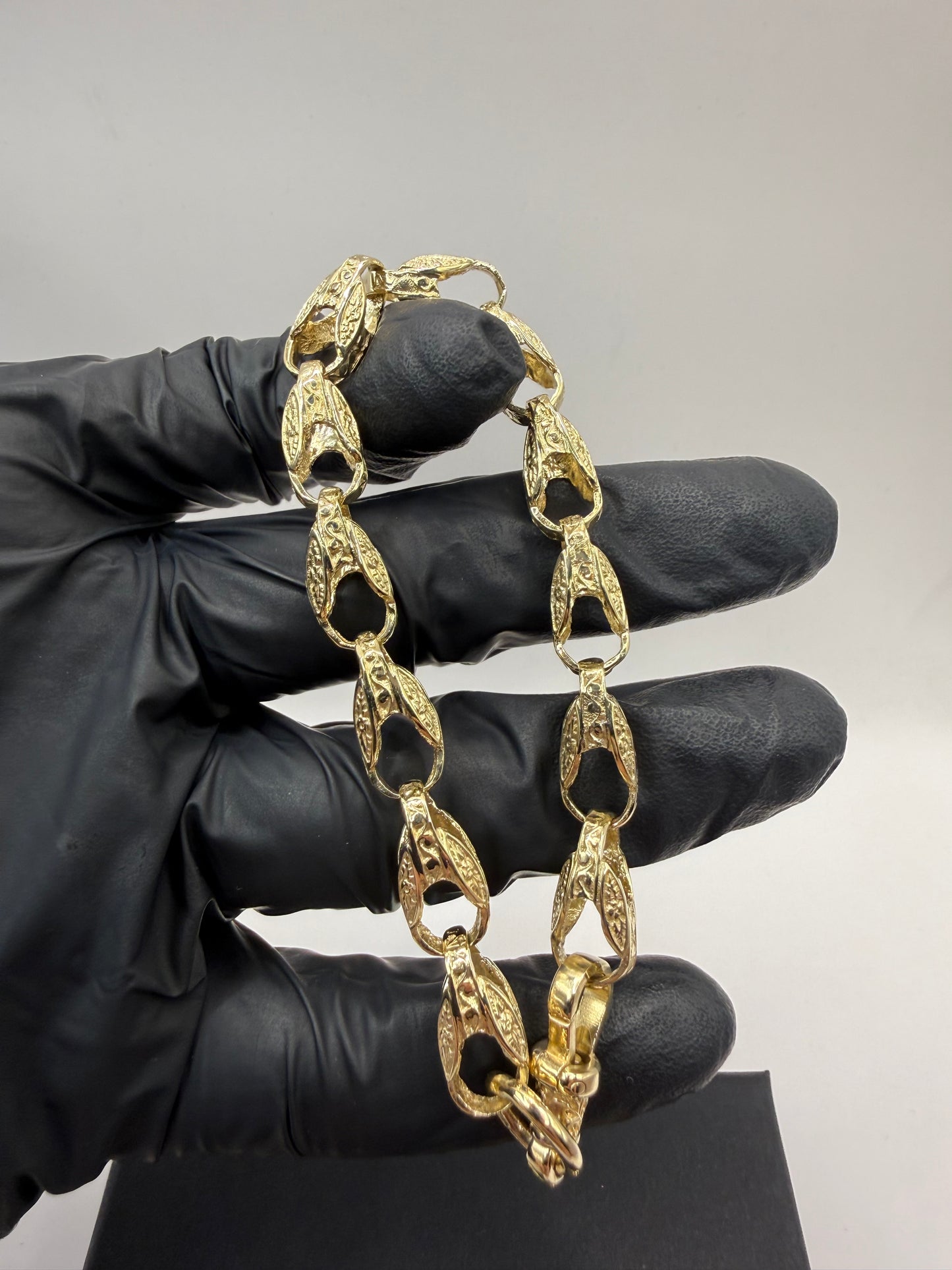 9ct Gold Tulip Bracelet 8.25" 8mm 20.4g