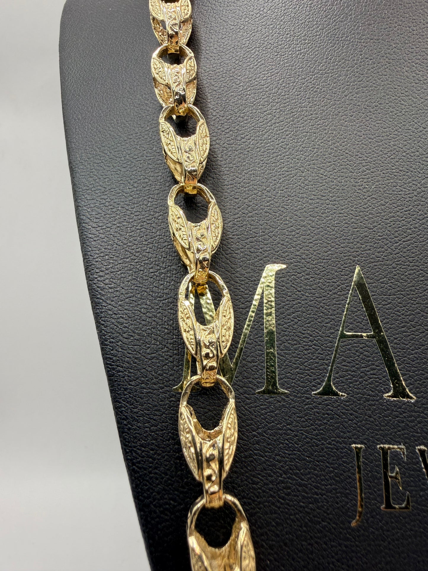 9ct Gold Tulip Chain 26" 8mm 62.8g